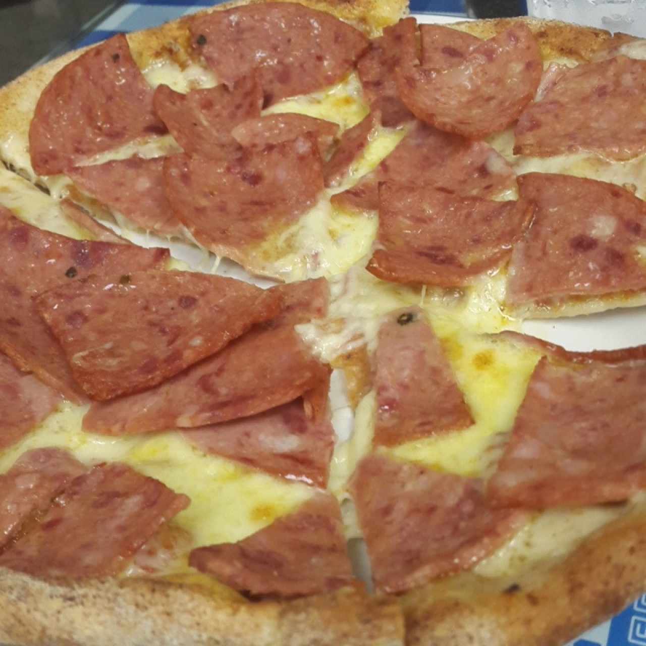 pizza de salami