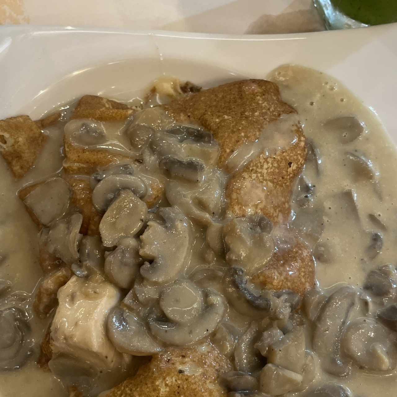 Pollo , Queso y Champiñones