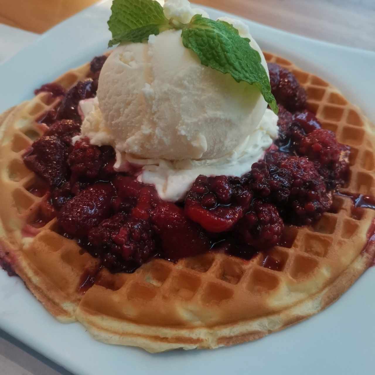 Waffle Frutos del Bosque