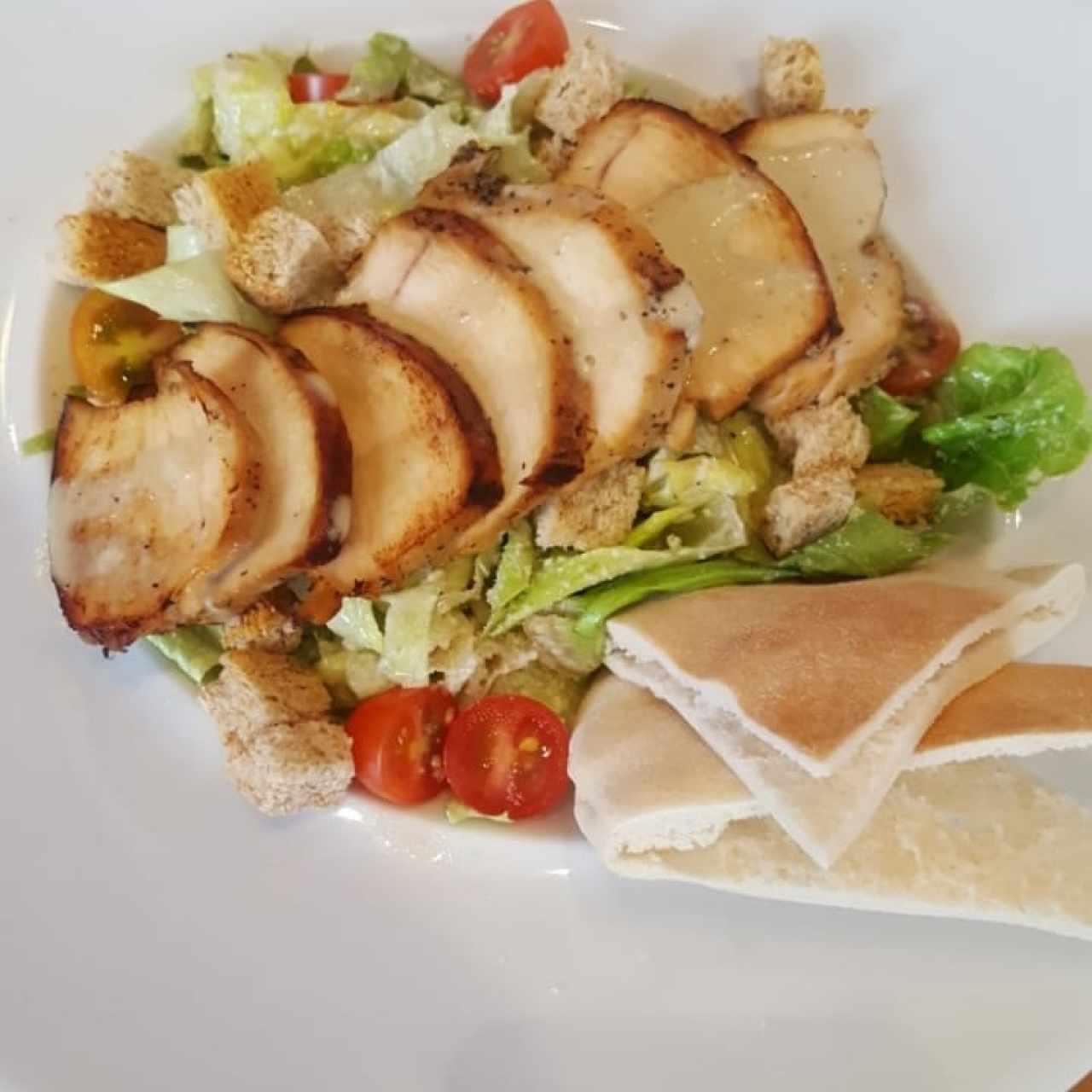 Ensalada Cesar con Pollo