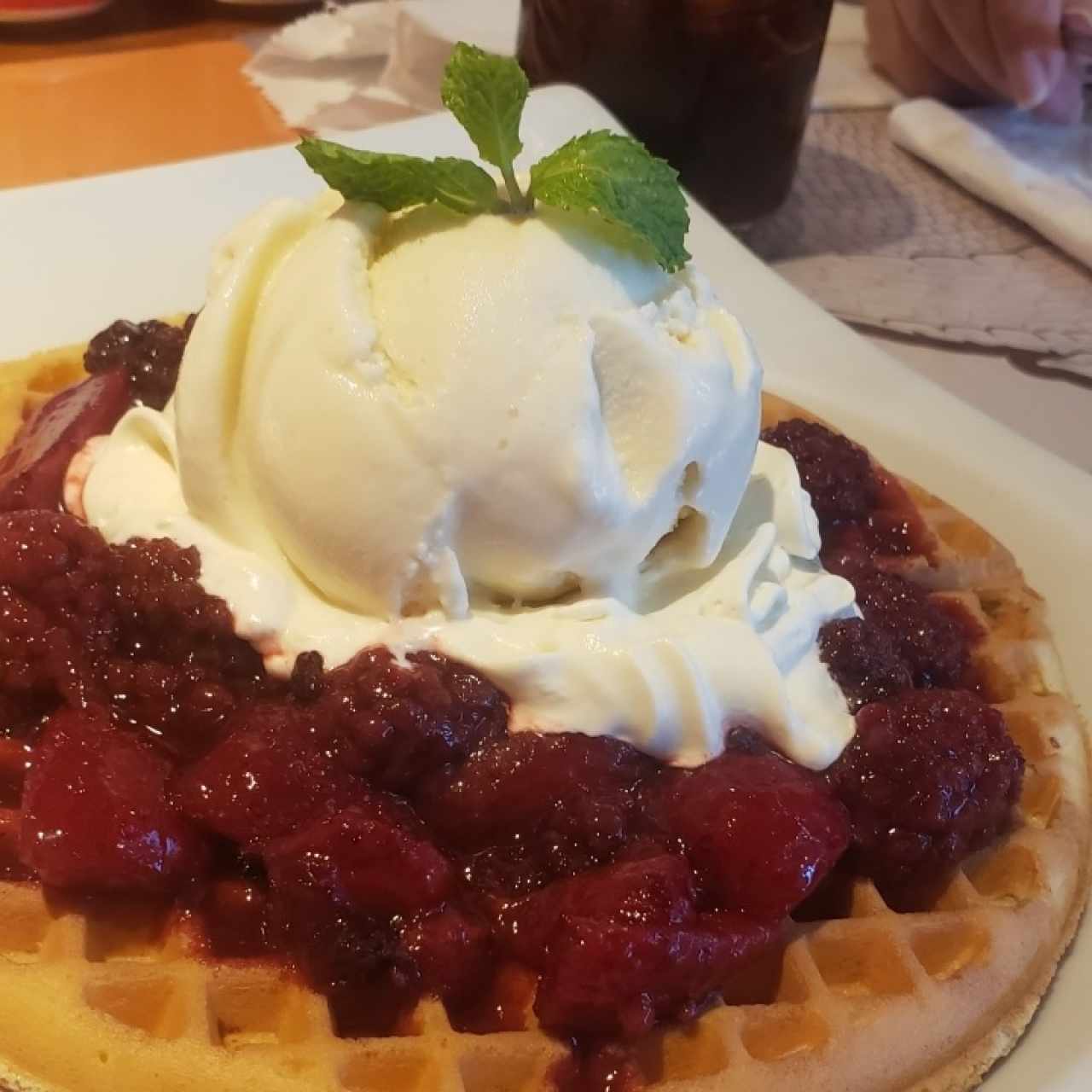 Wafle de frutos rojos