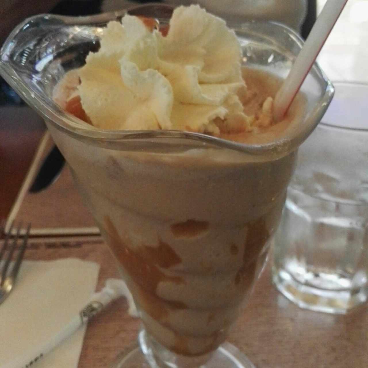 Cappuccino frío de caramelo