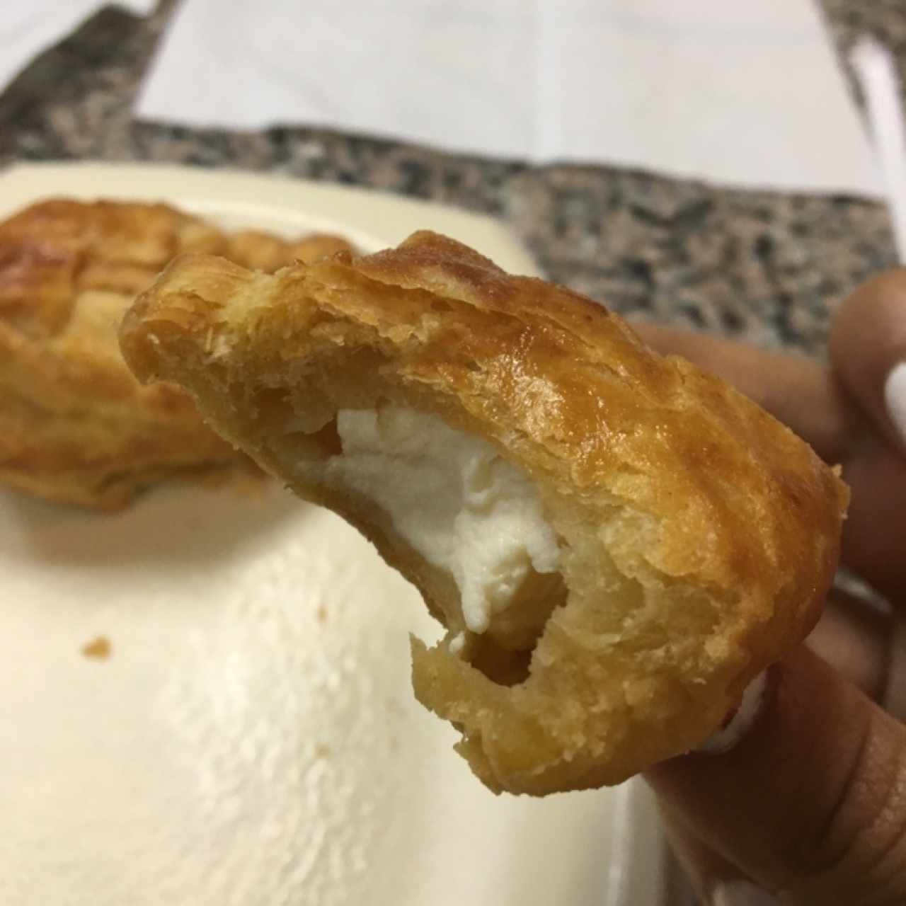 Empanada de queso ahumado