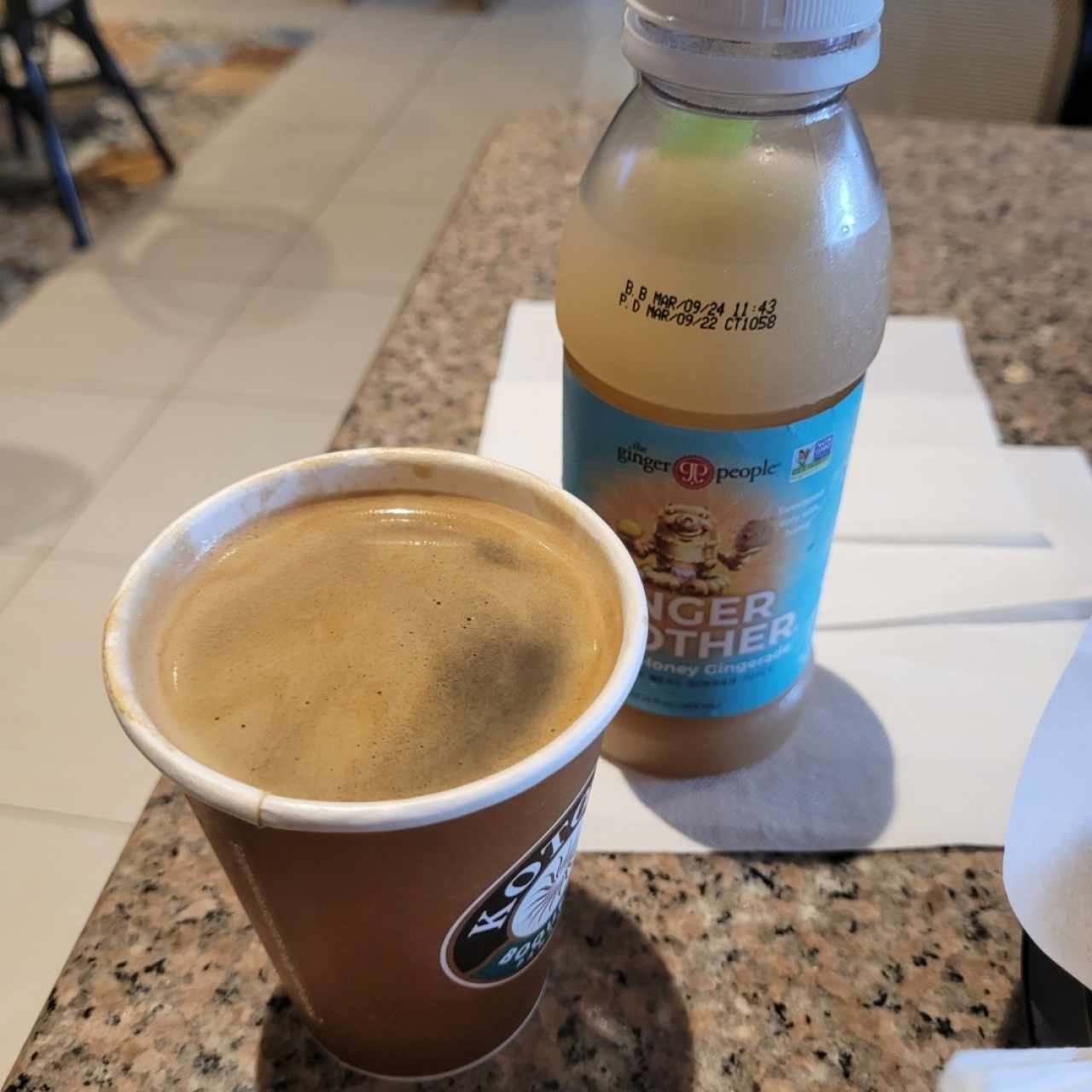 café americano y jugo