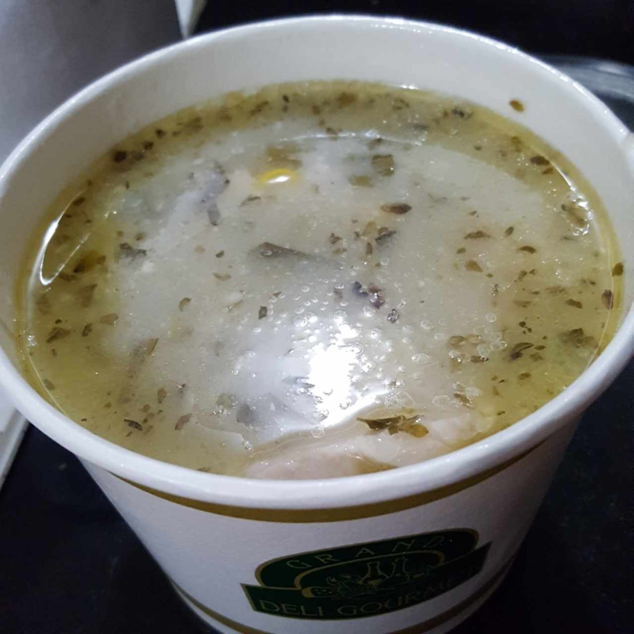 sopa de pollo