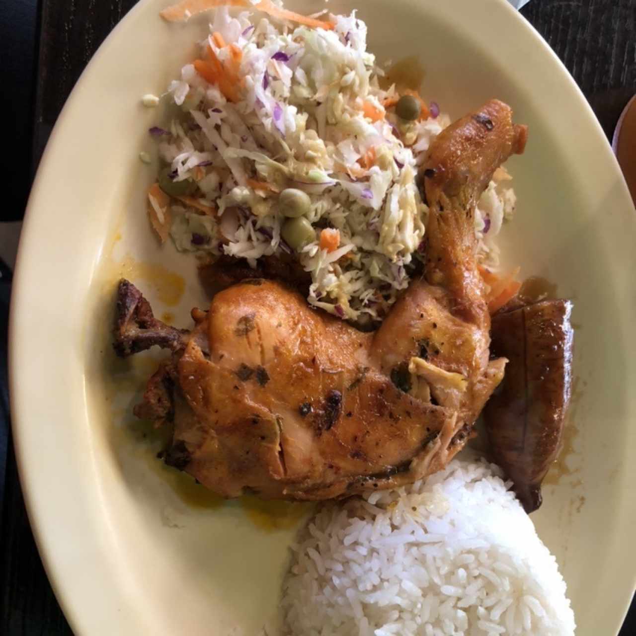 Menú ejecutivo con pollo asado 