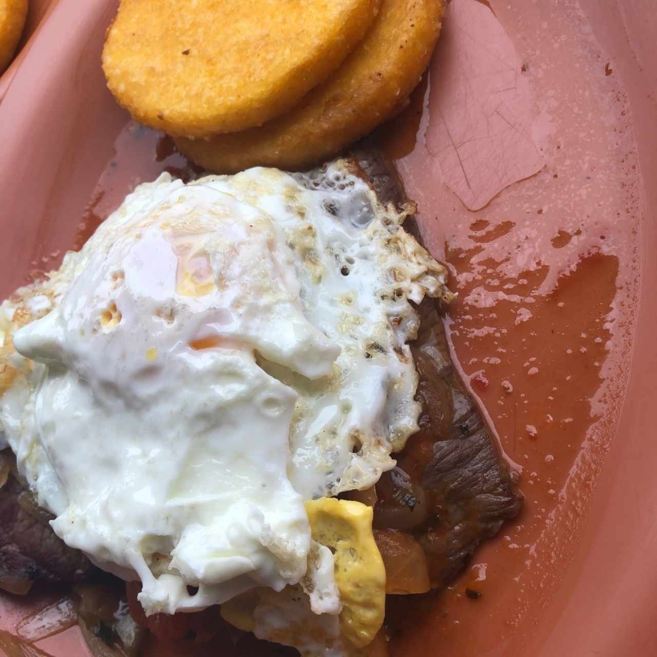 Bistec de carne a Caballo con tortillas