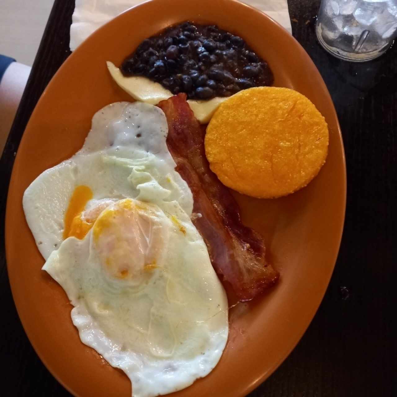 Desayuno - Desayuno Típico Trapiche