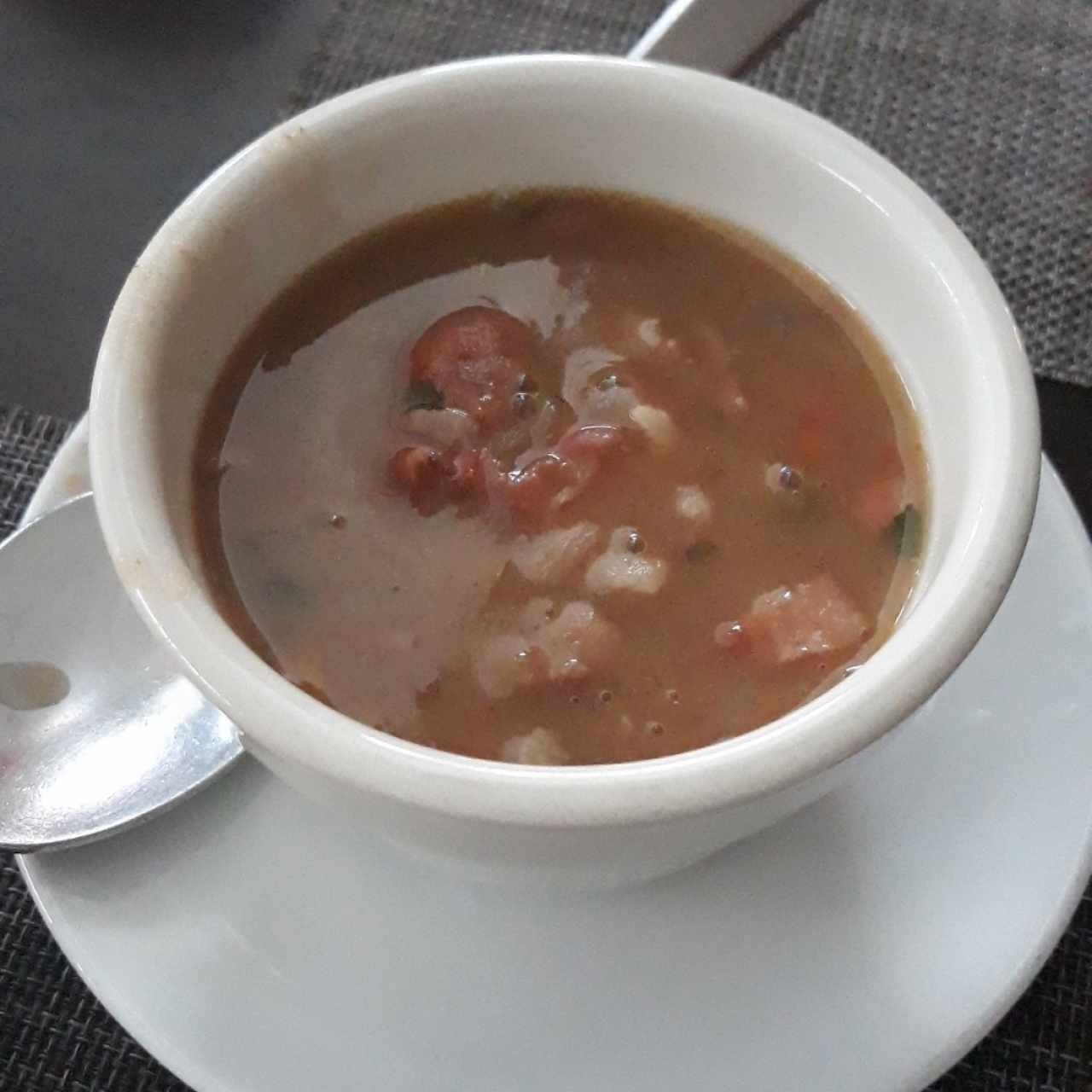 sopa con cerdo