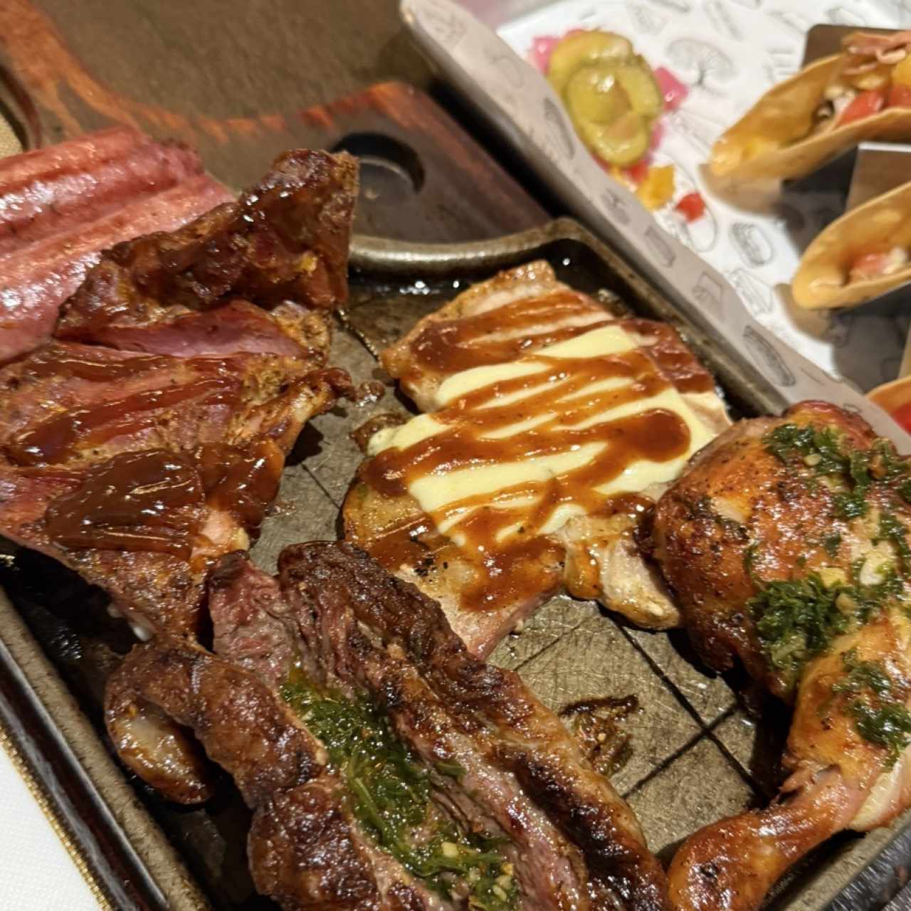 ESPECIALIDADES - PARRILLADA ARGENTINA FUSIÓN