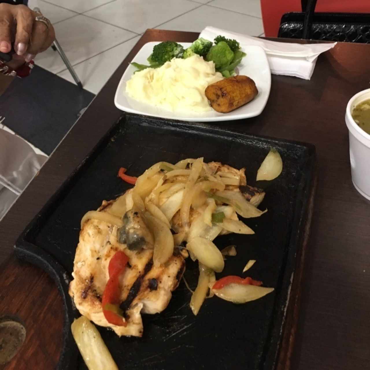 pollo a la brasa 