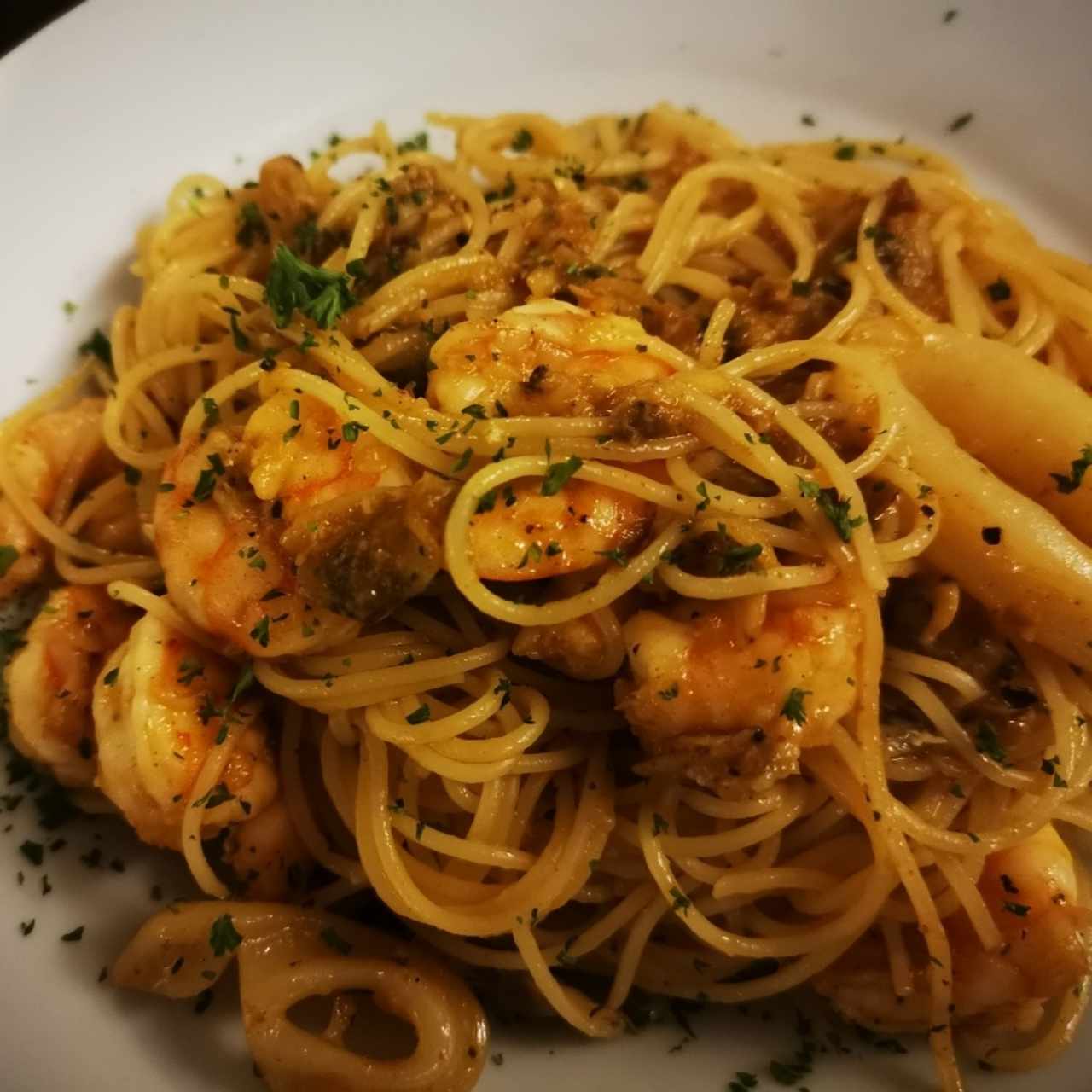 Linguini con mariscos