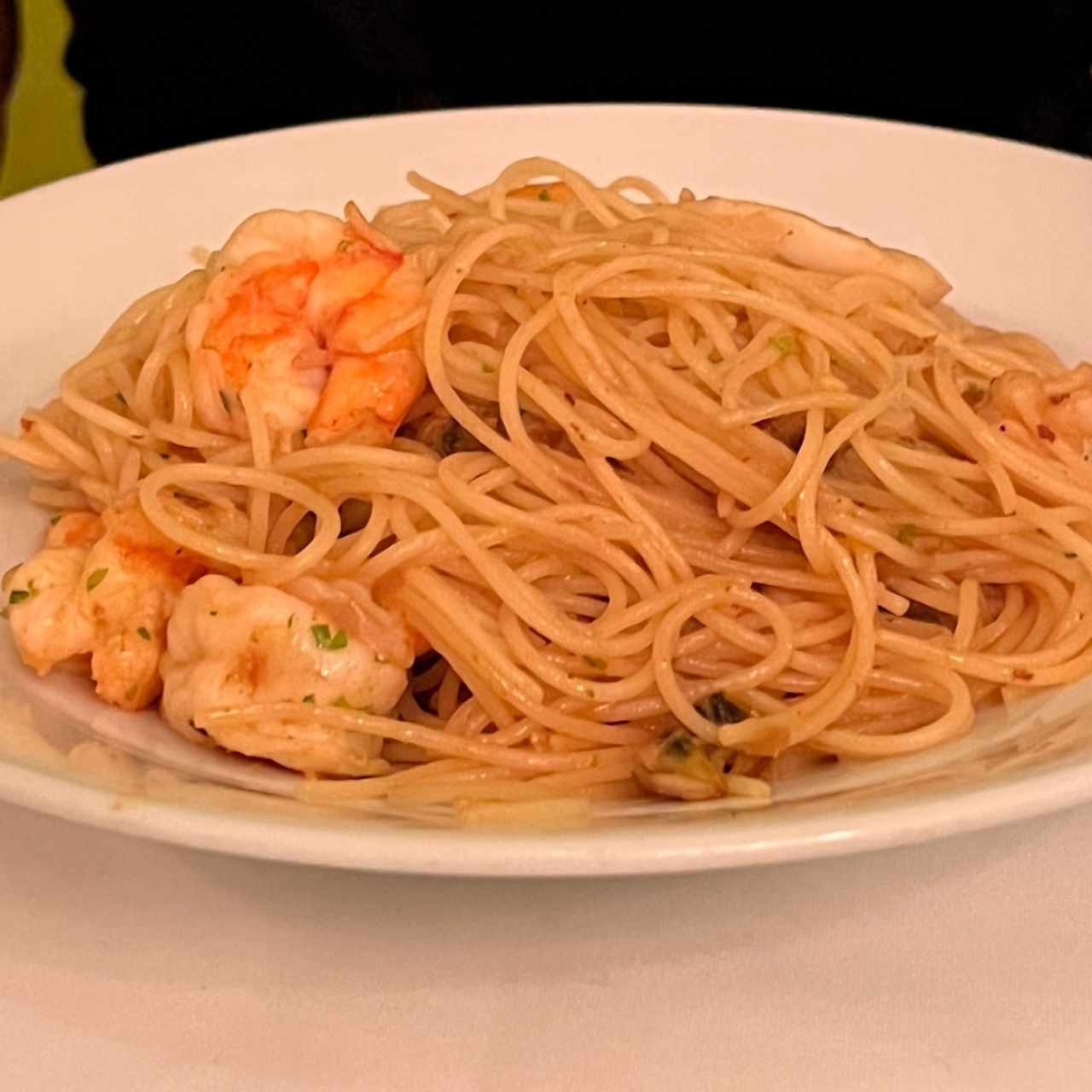 Pasta al oleo con camarones