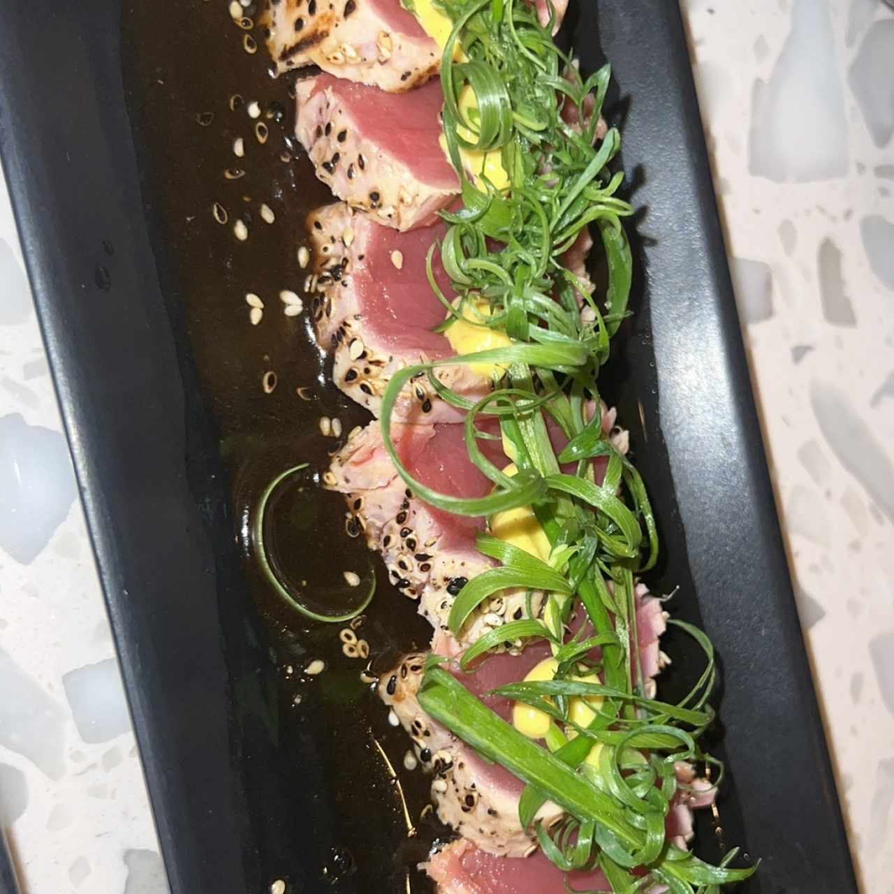 Entradas - Tuna Tataki