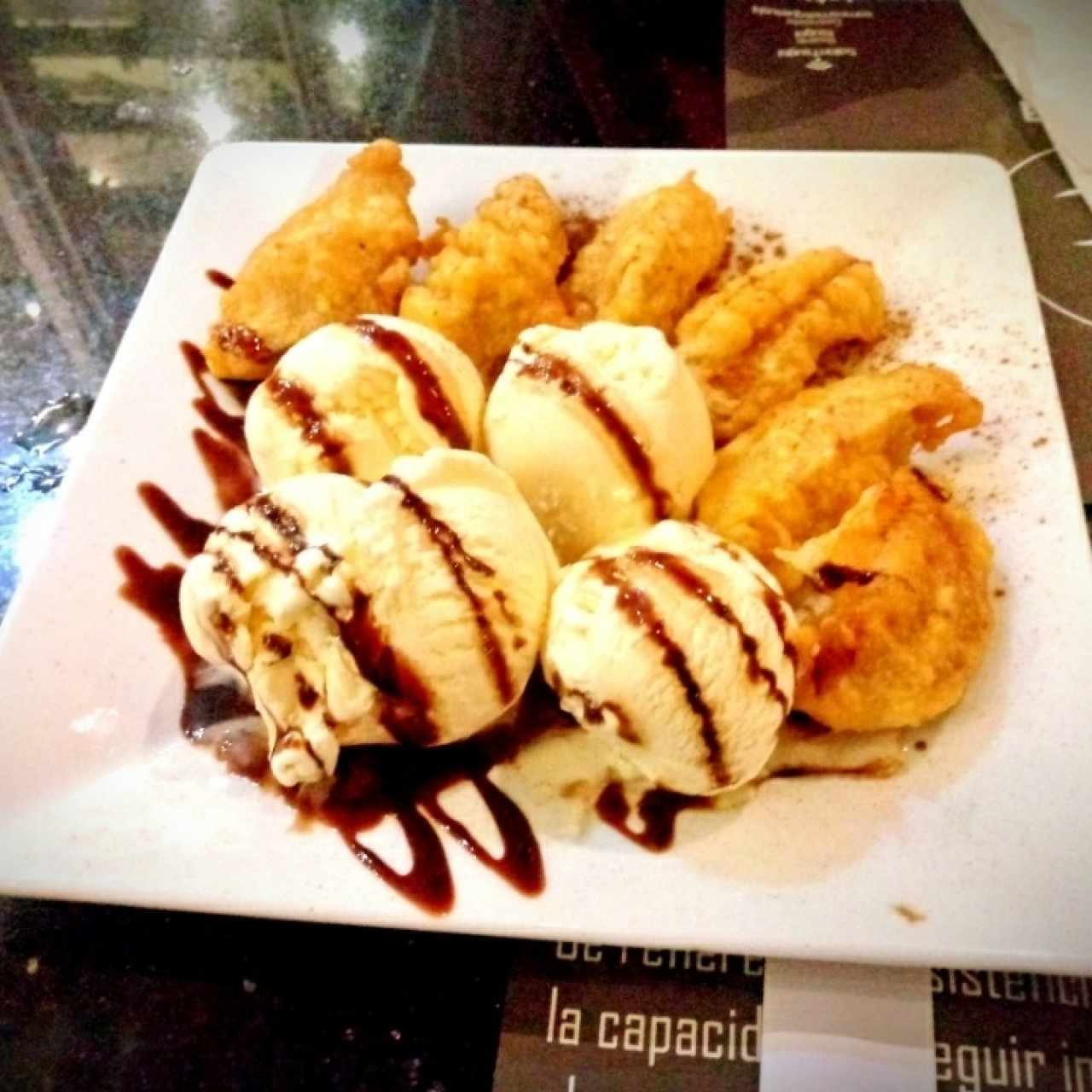 Banana Tempura 
1000% recomendado
Estaba Delicioso!