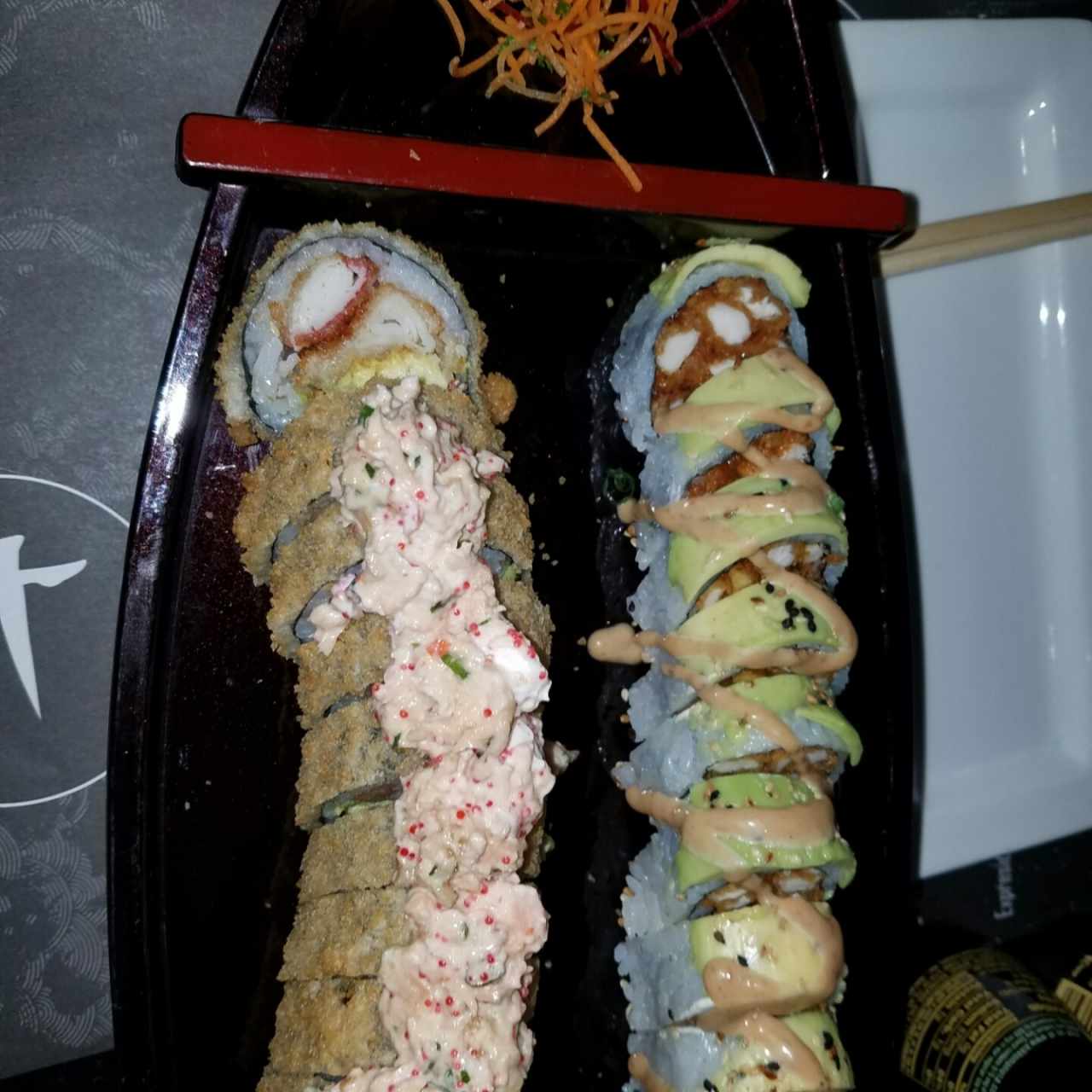 lava rolls y bbq rolls