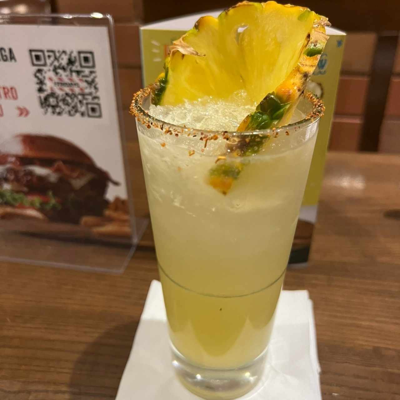 Cóctel Spicy de piña 