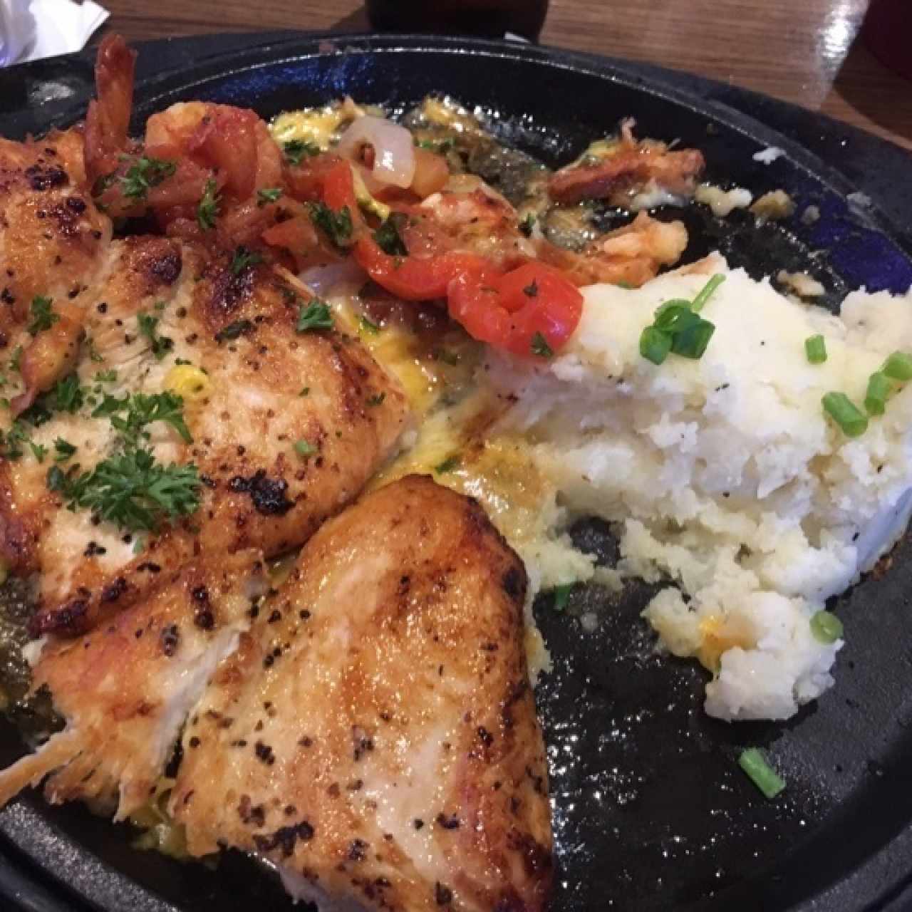 sizzling chiken & shrimp