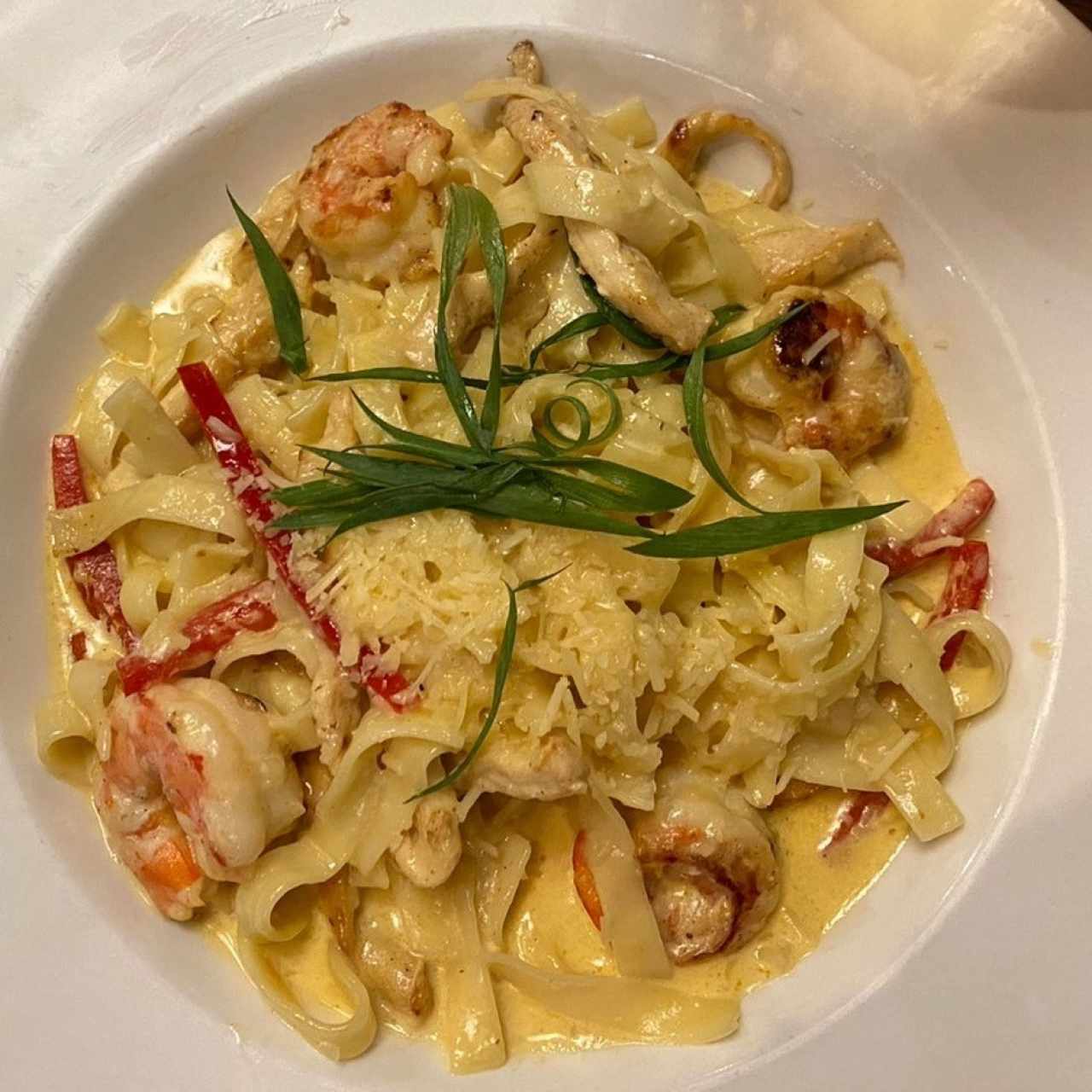 Pasta de camarones y polo