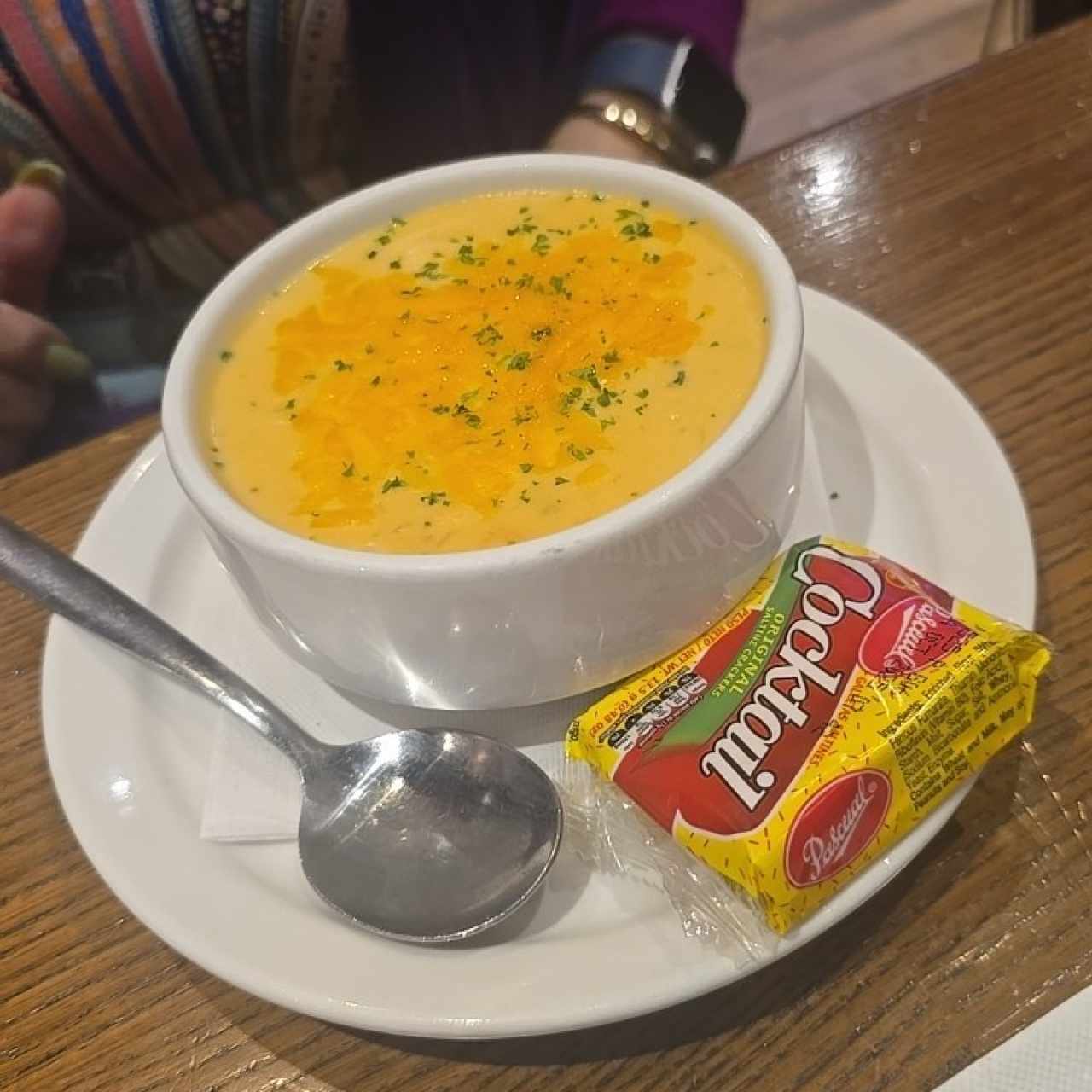 Saladas & Soup - BROCCOLI CHEESE SOUP
