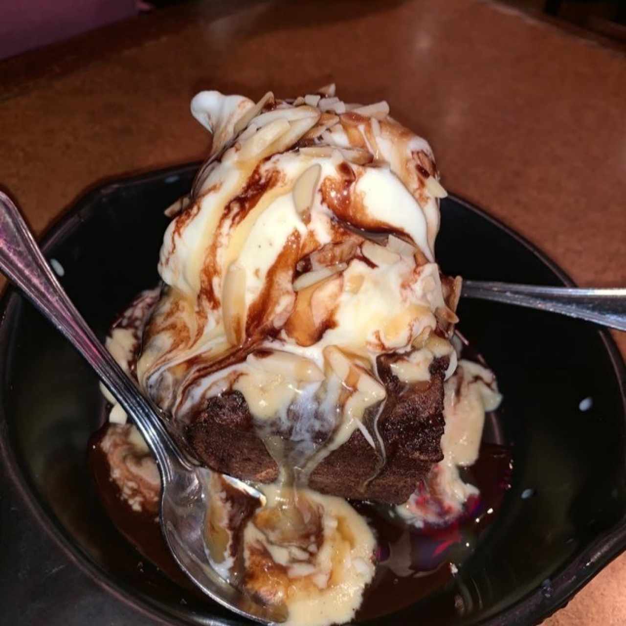 brownie con helado 