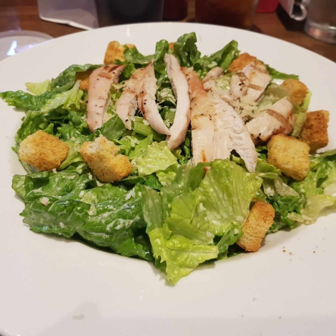 Ensalada Cesar con pollo