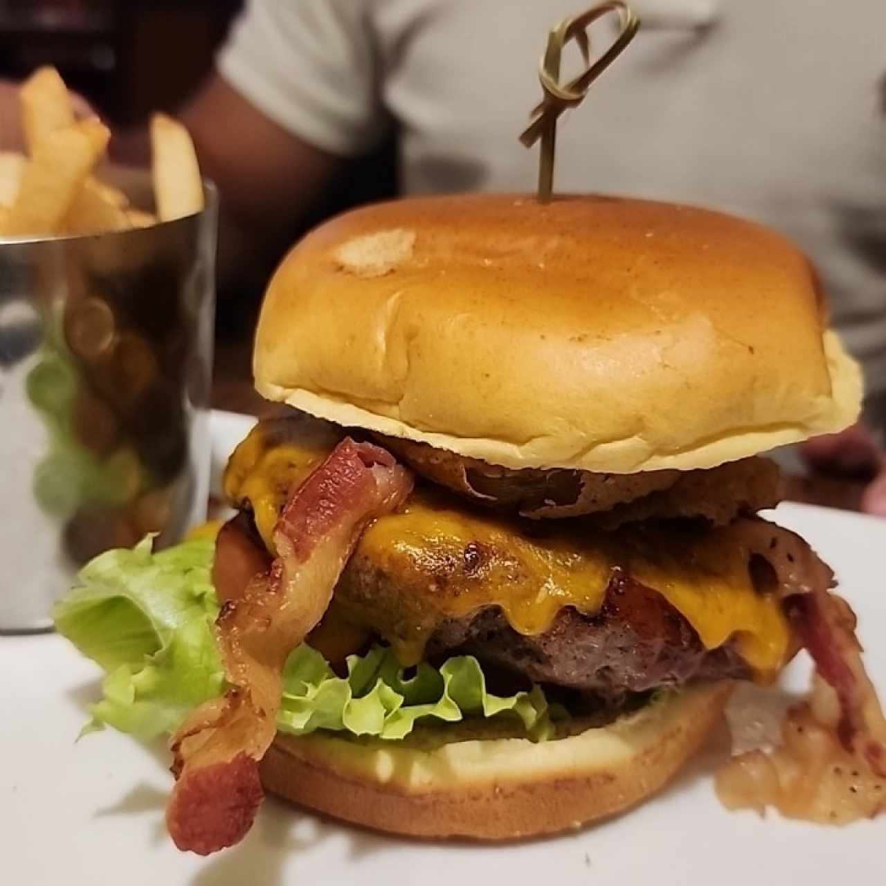 Burgers - CHEESY BACON CHEESEBURGER