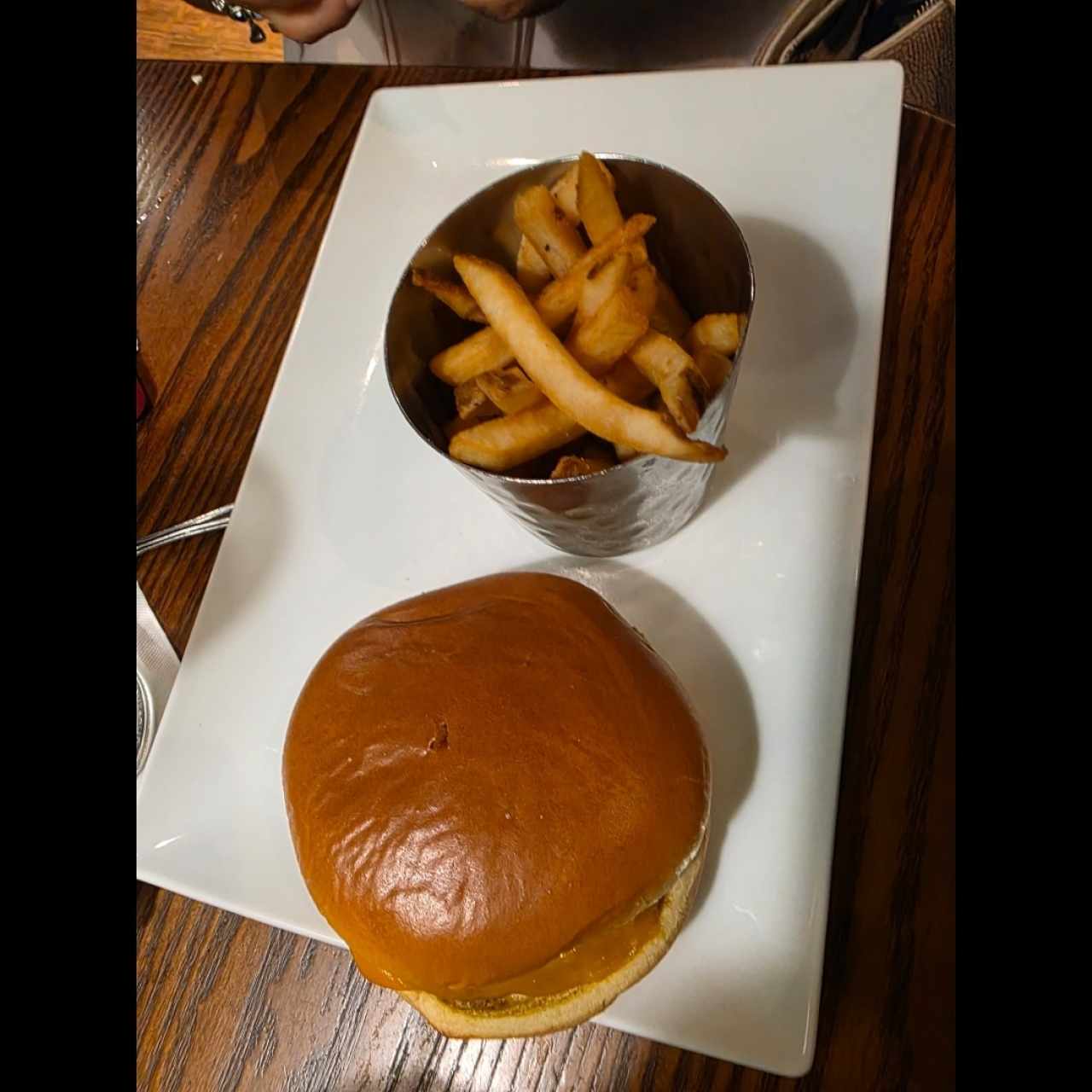 KIDS BURGER
