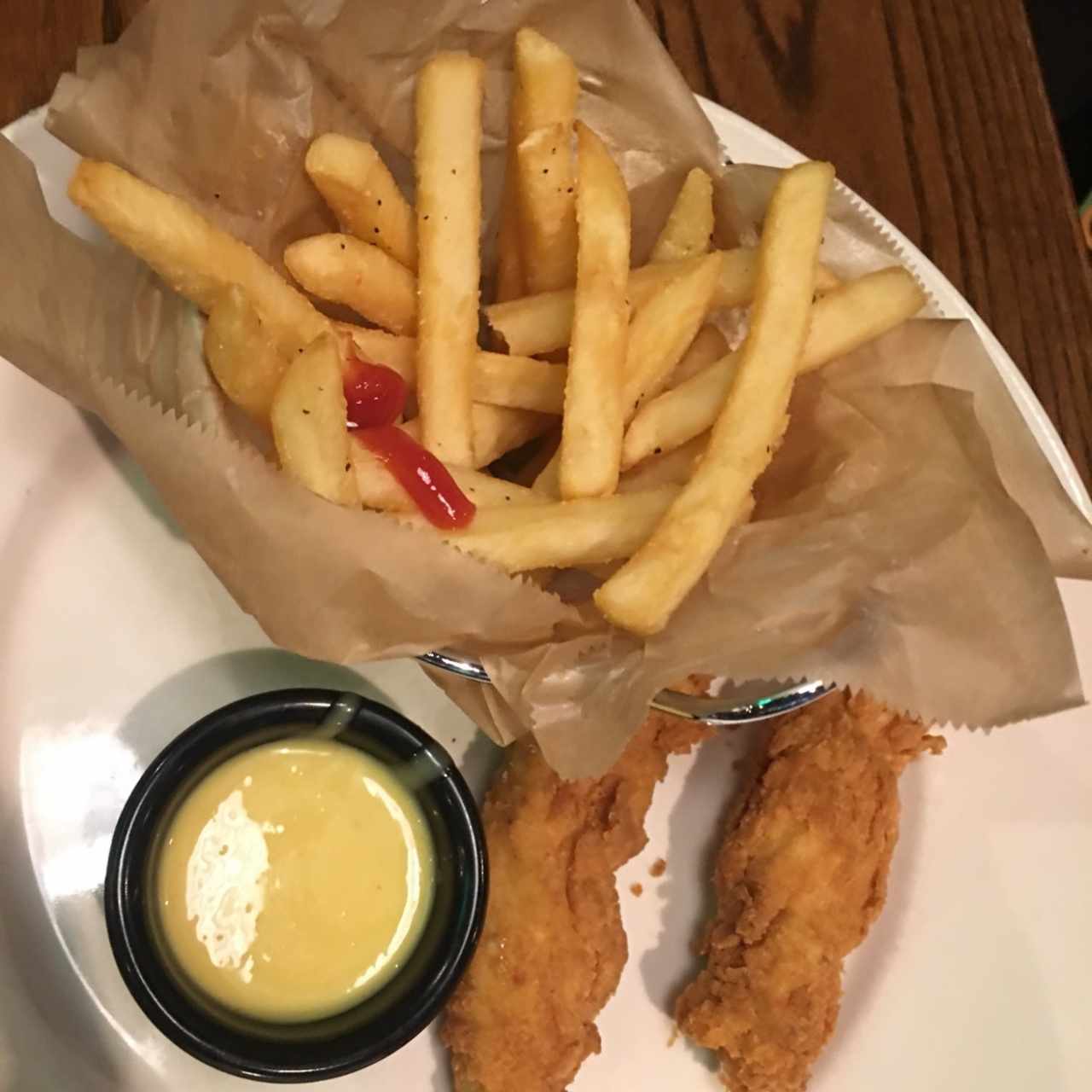 chicken tenders (menu niños)