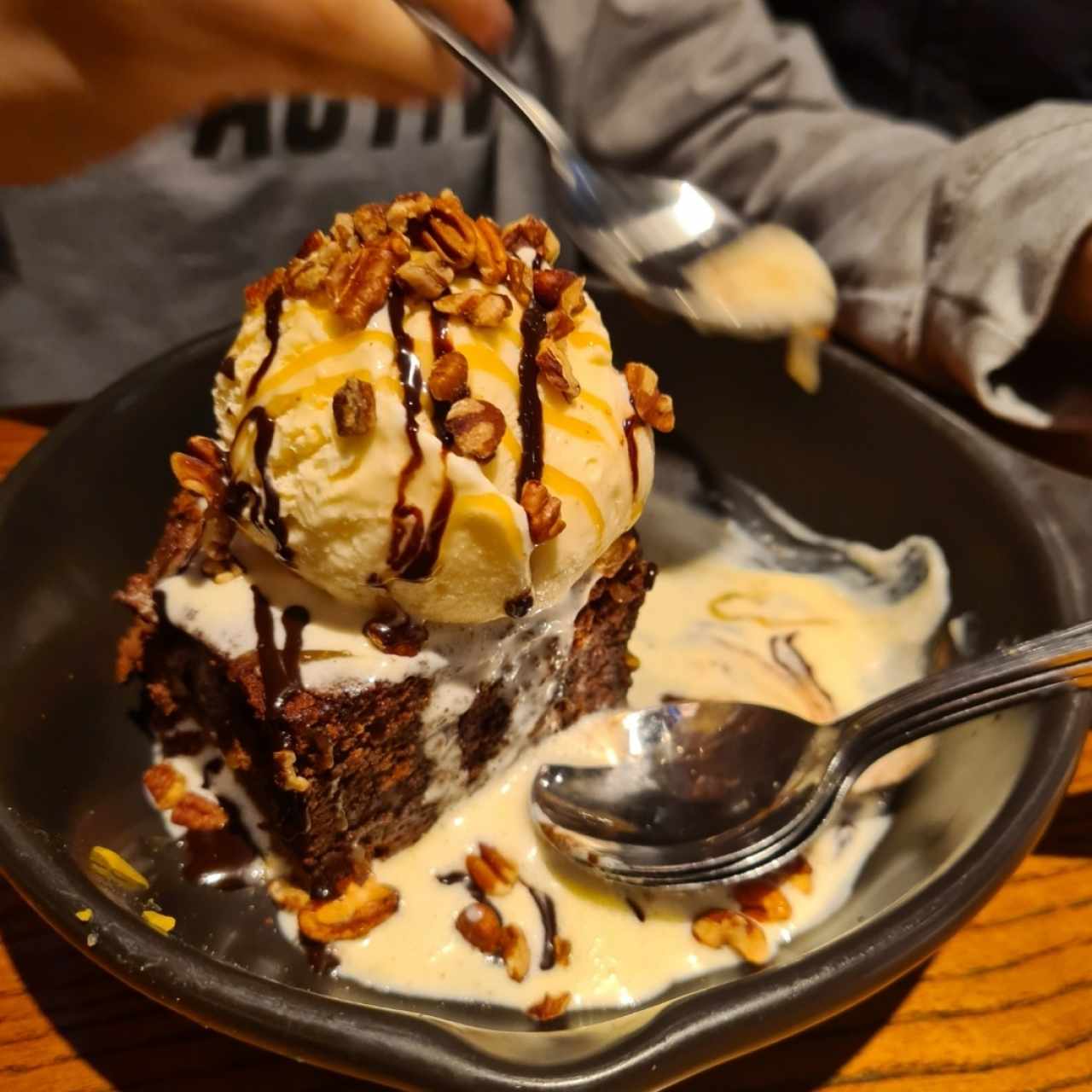 Brownie con Helado 