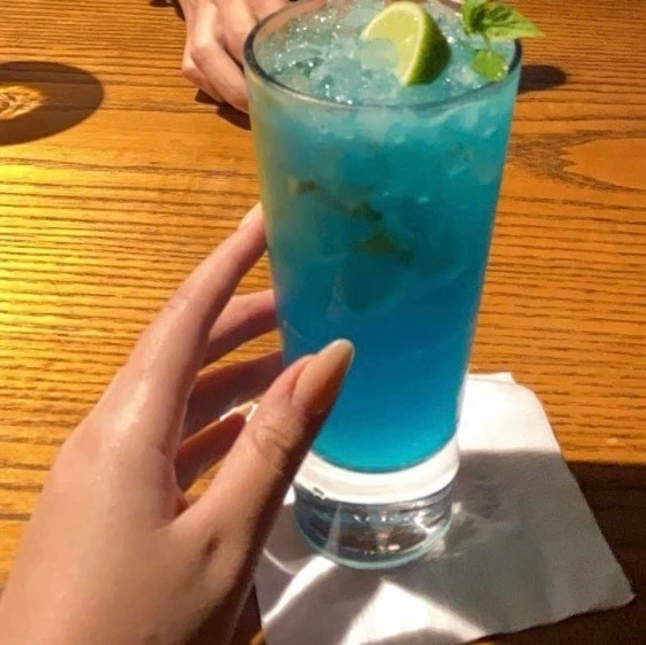 Trago azul 8/10