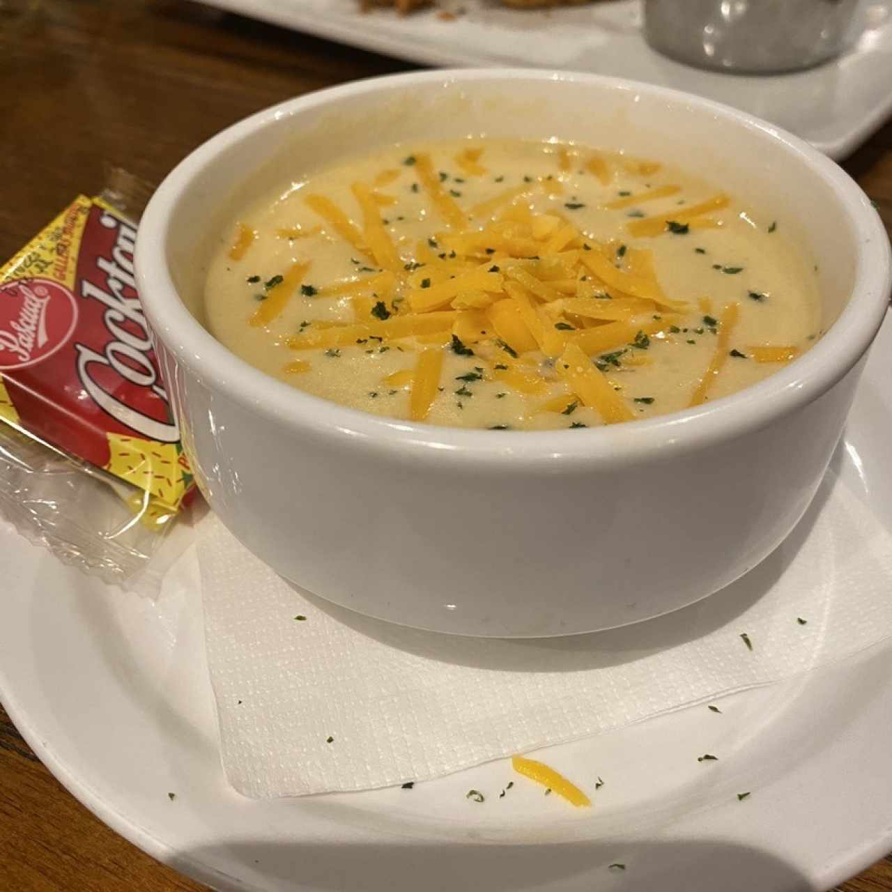 BROCCOLI CHEESE SOUP