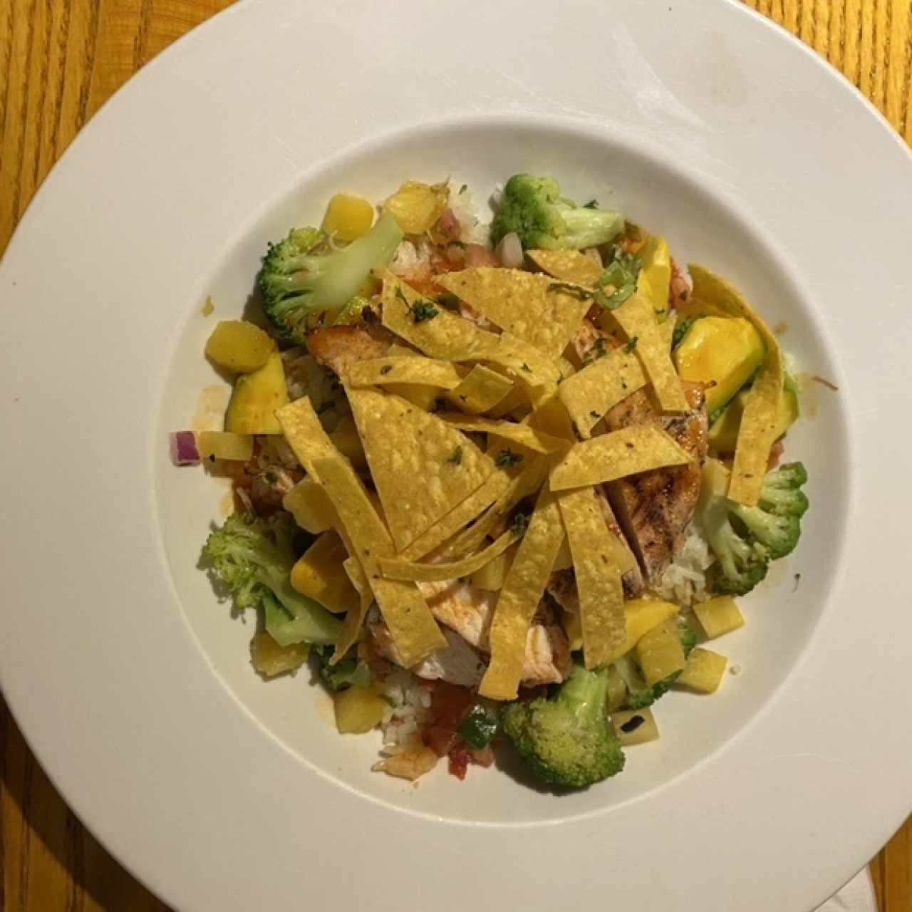 GRILLED SALMON MEXI BOWL
