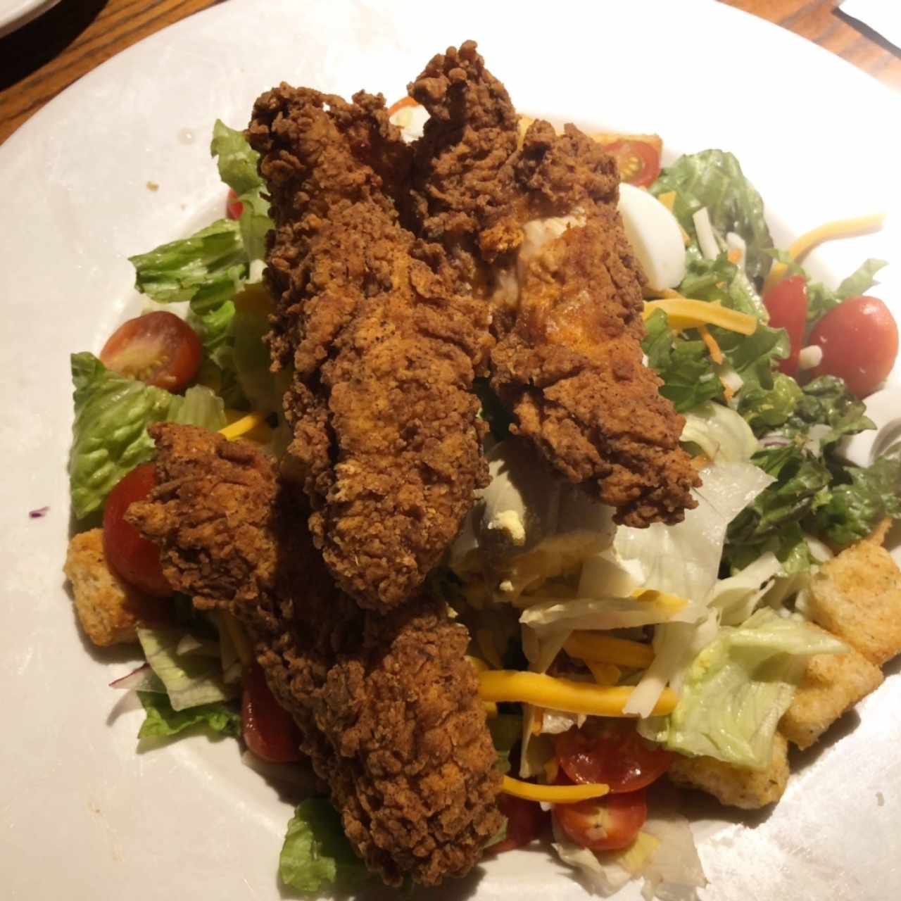 Cajun fried chicken salad 