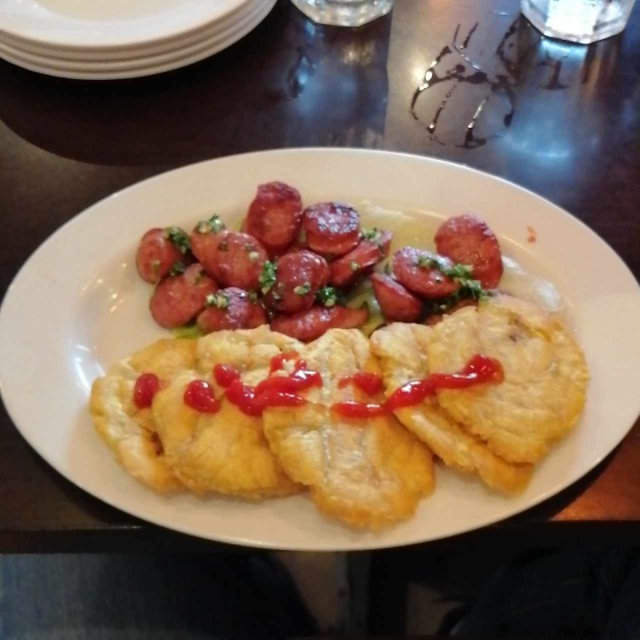 entrada  chorizo con patacones