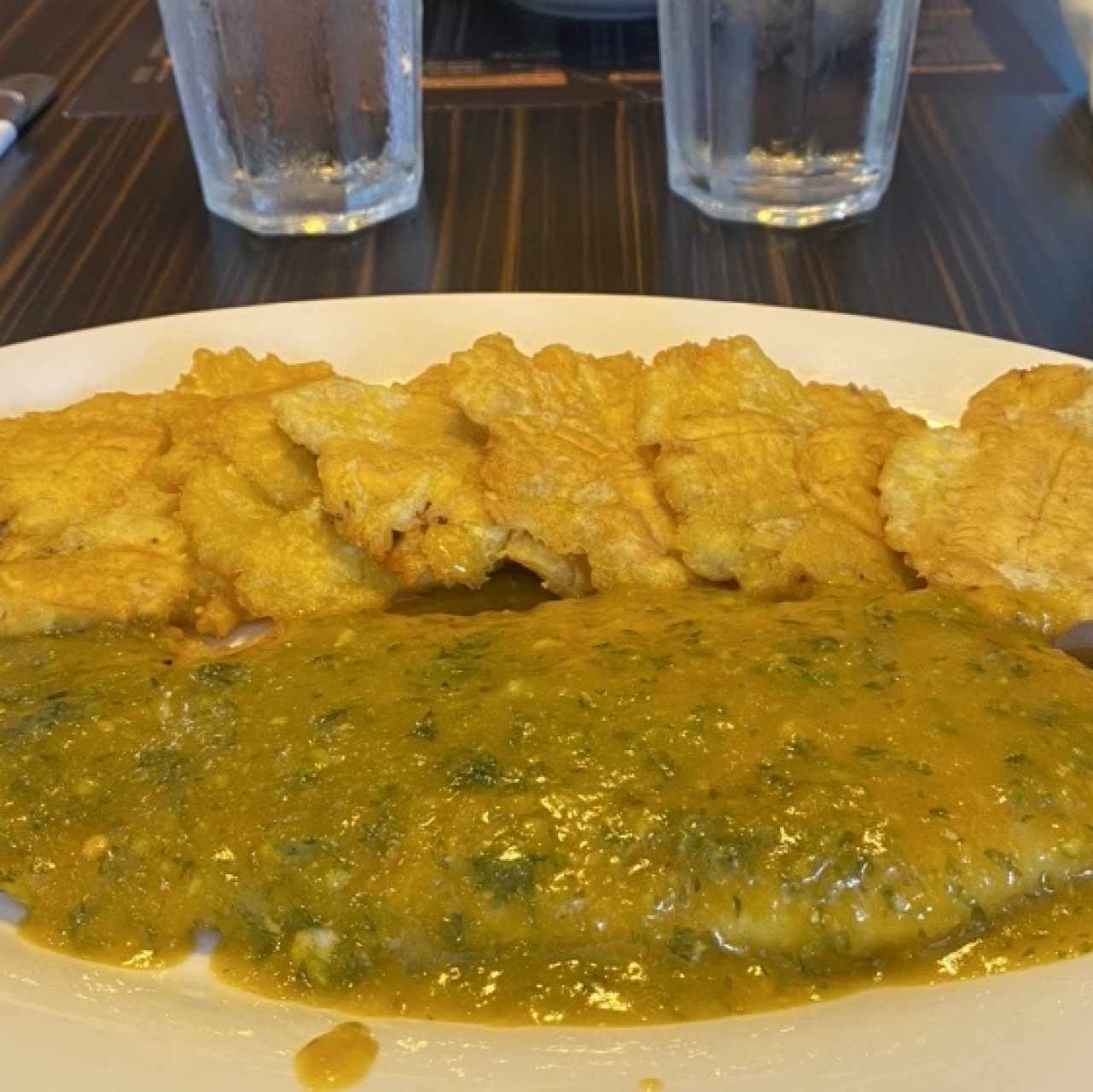 Filete de corvina a la Plancha, al Ajillo, a la Criolla o Apanada