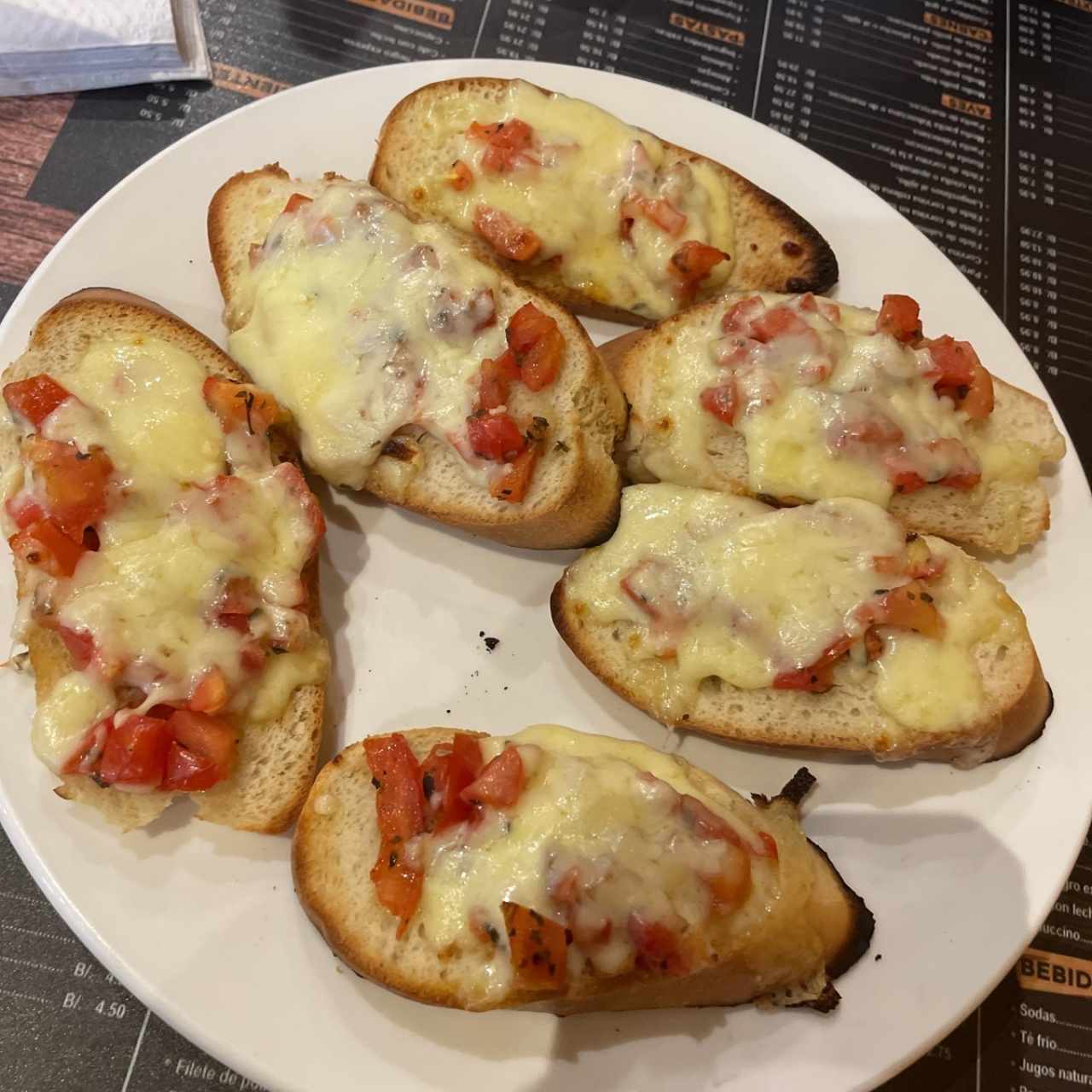 Pan de Tomate al Oleo