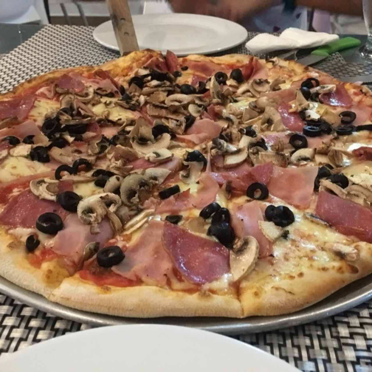 Pizza Caprichosa