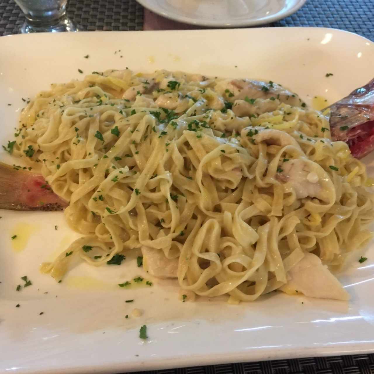 Tagliolini con Robalo en salsa de limon 