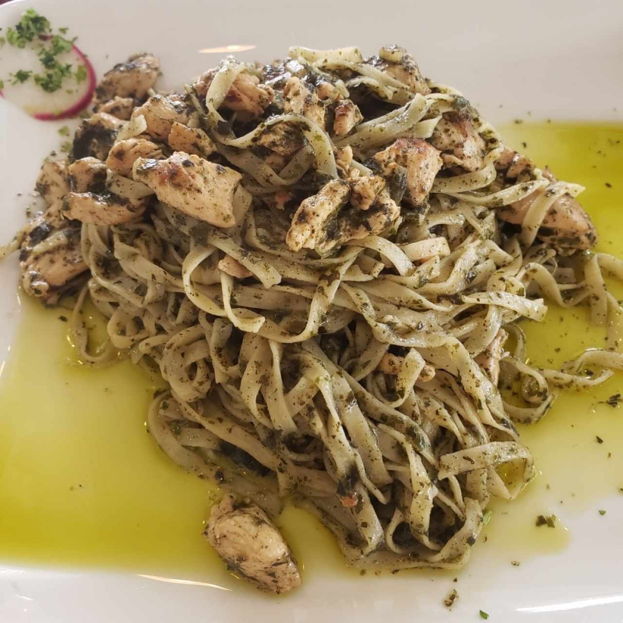 Tigliolini al pesto con pollo