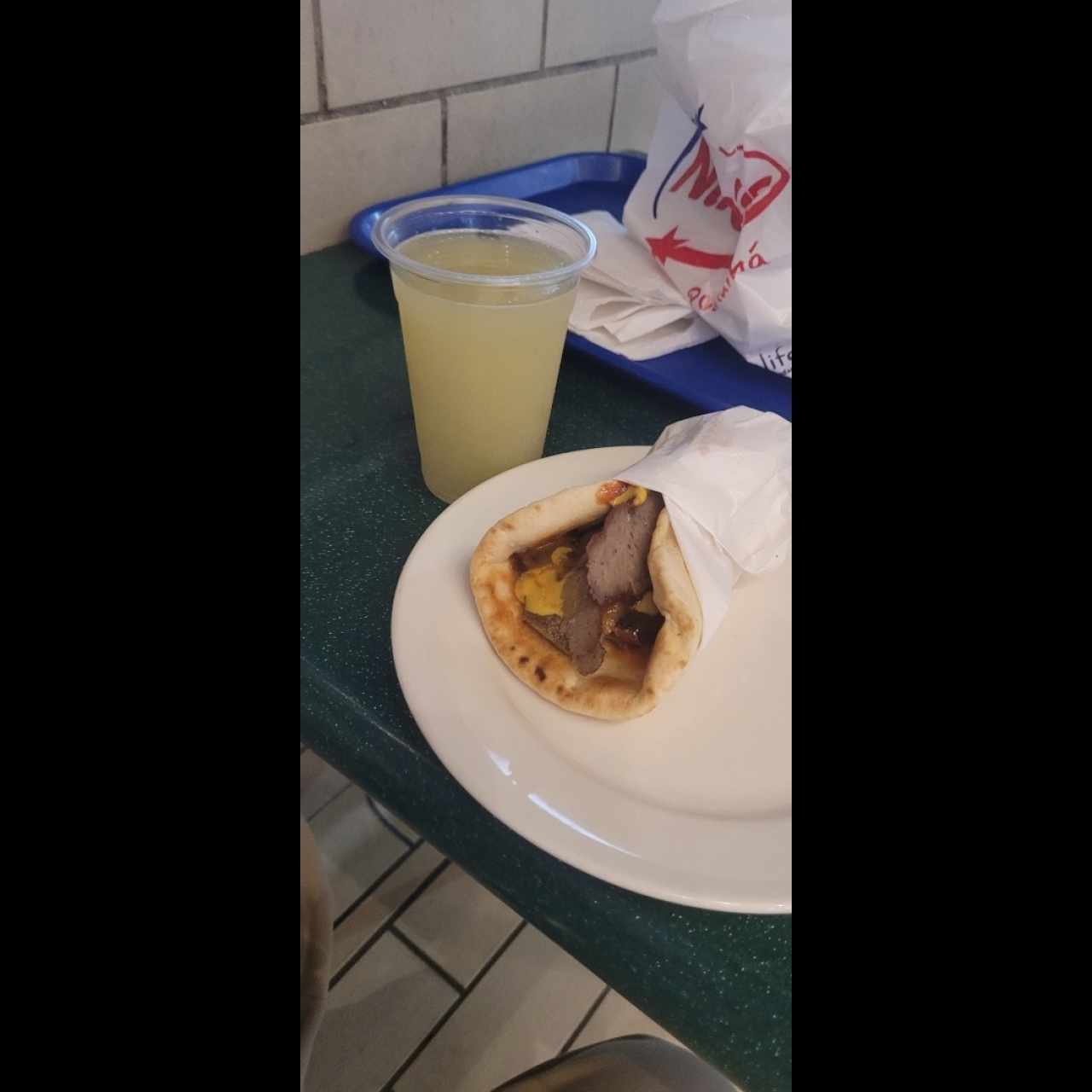 Combo - gyro original + acompañamiento + bebida