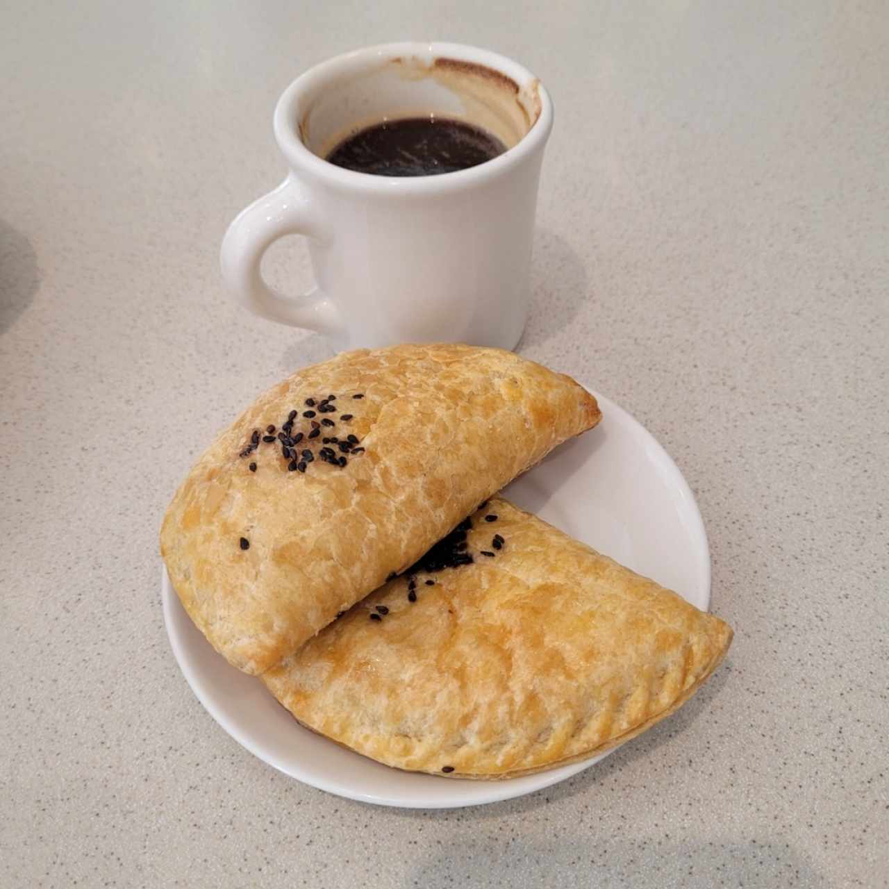 empanadas carne y cafe