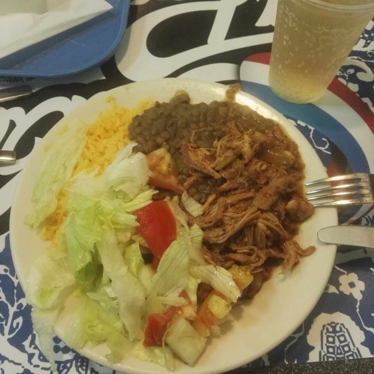 Pulled Pork con Ensalada verde