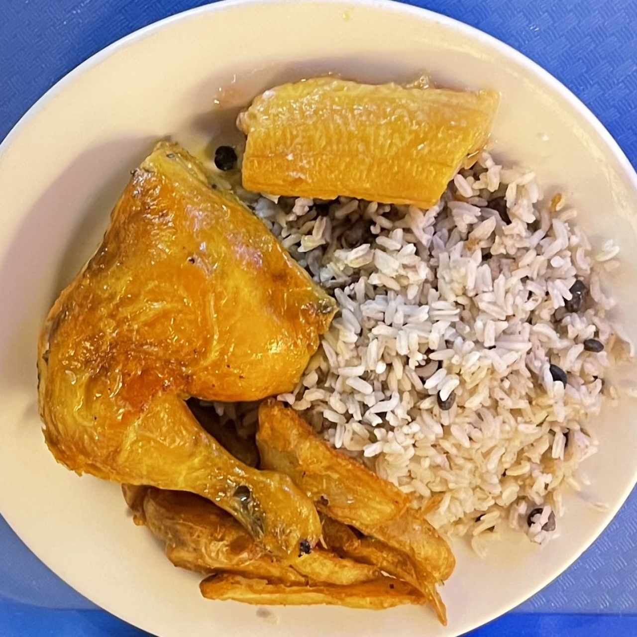 Arroz con pollo plátano