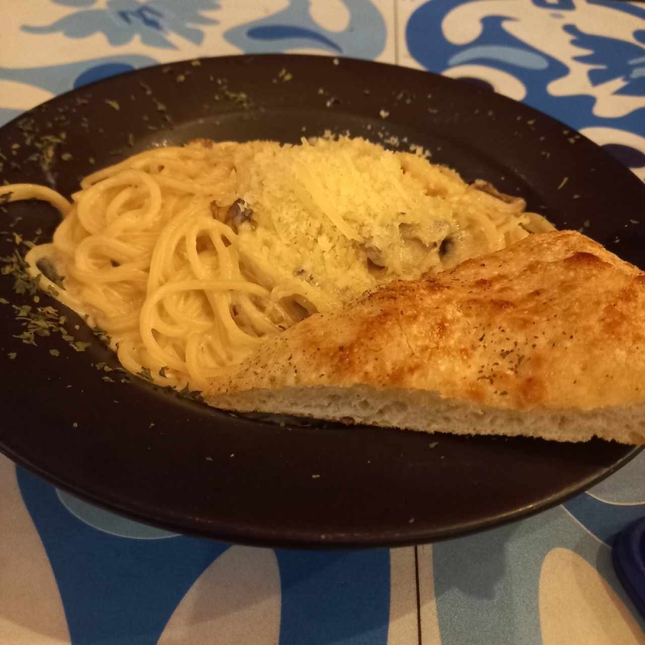 Alfredo con hongos 