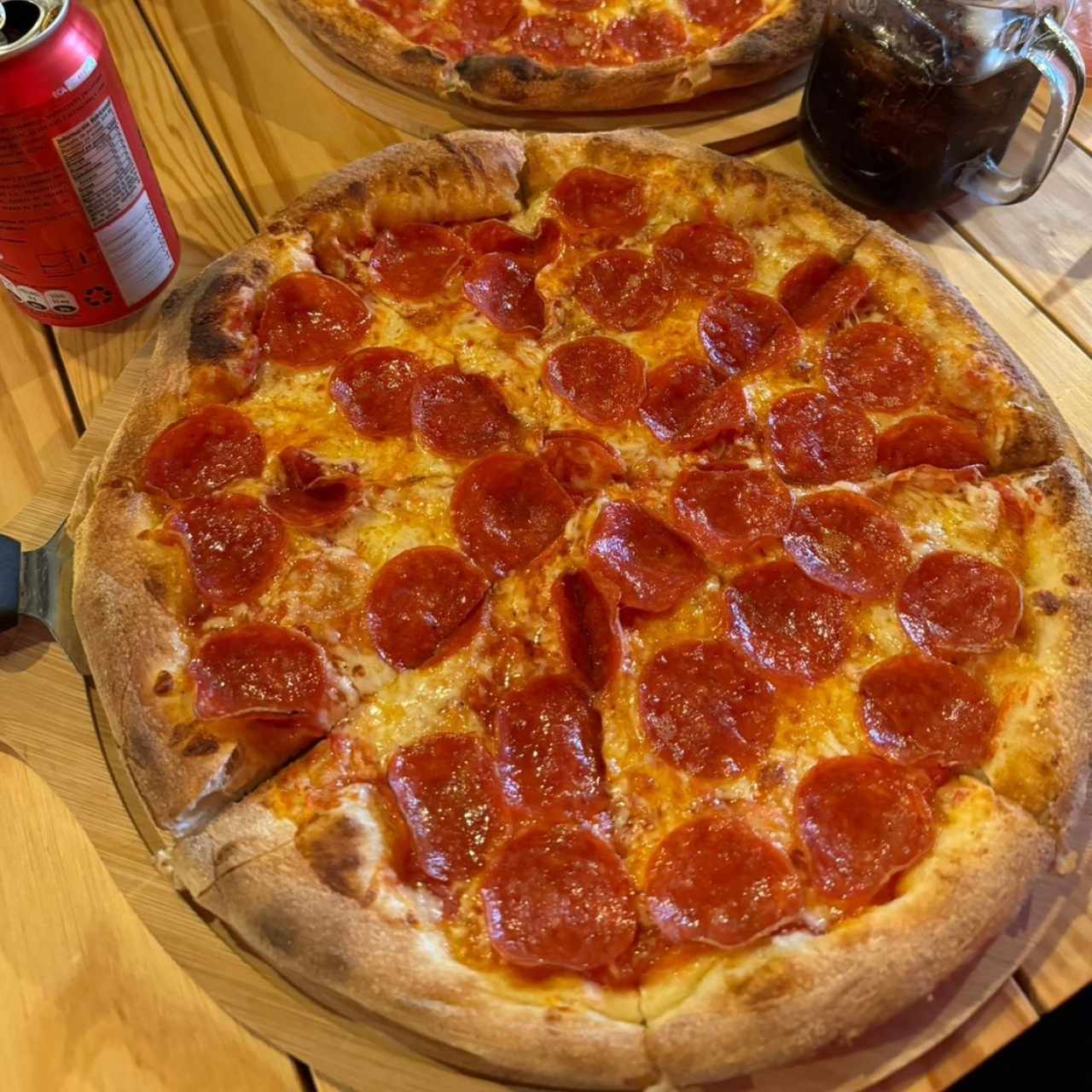 Pizzas Rojas - Pepperoni