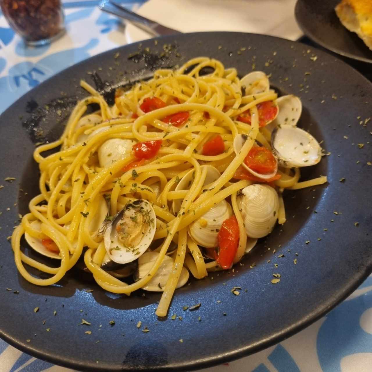 Linguine con Vongole