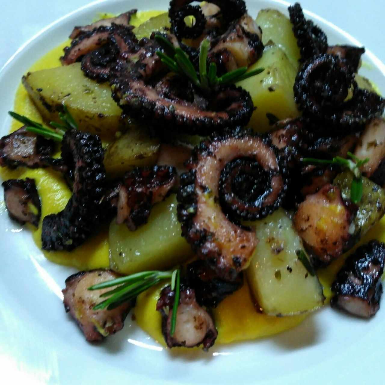 Pulpo a la huancaina