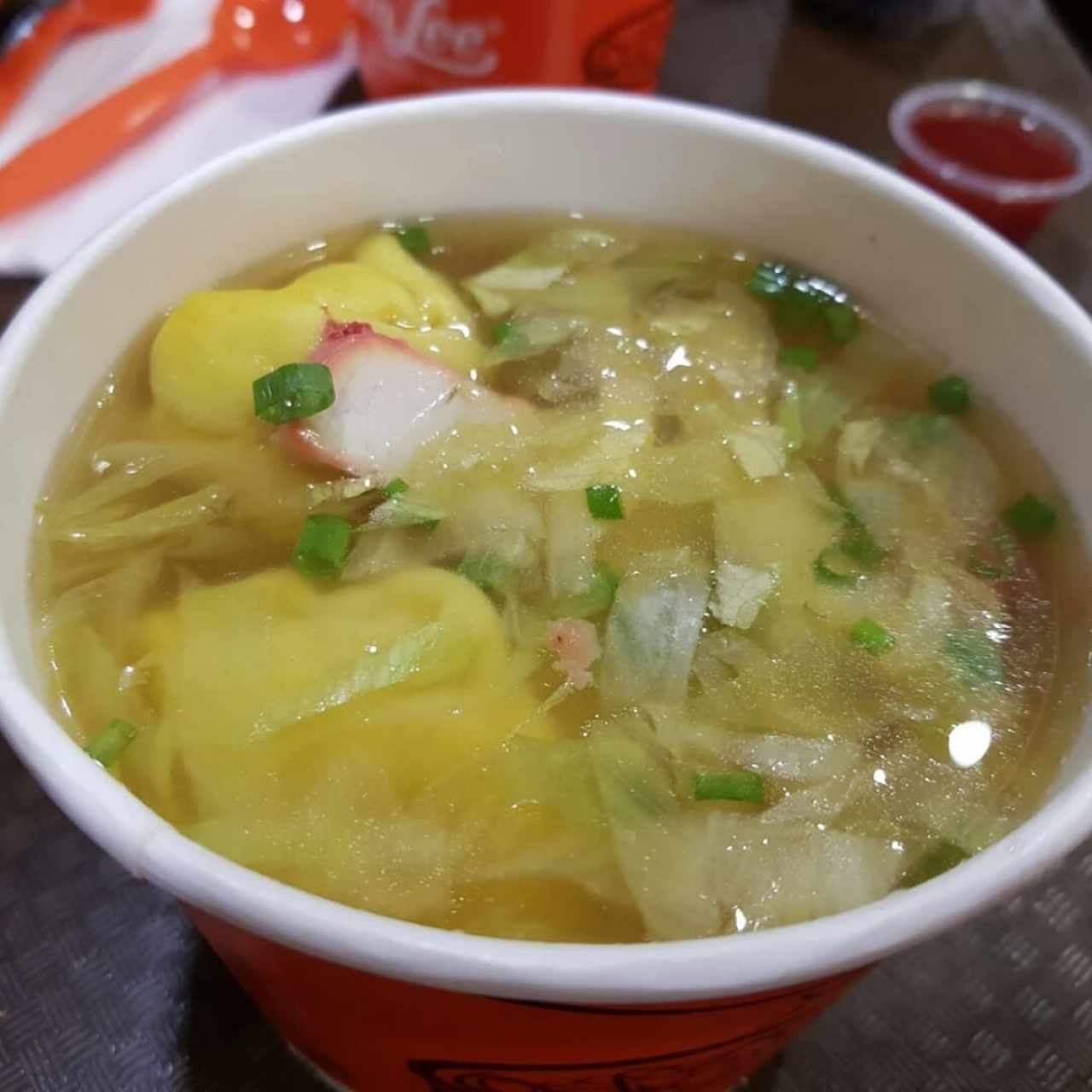 sopa de wanton