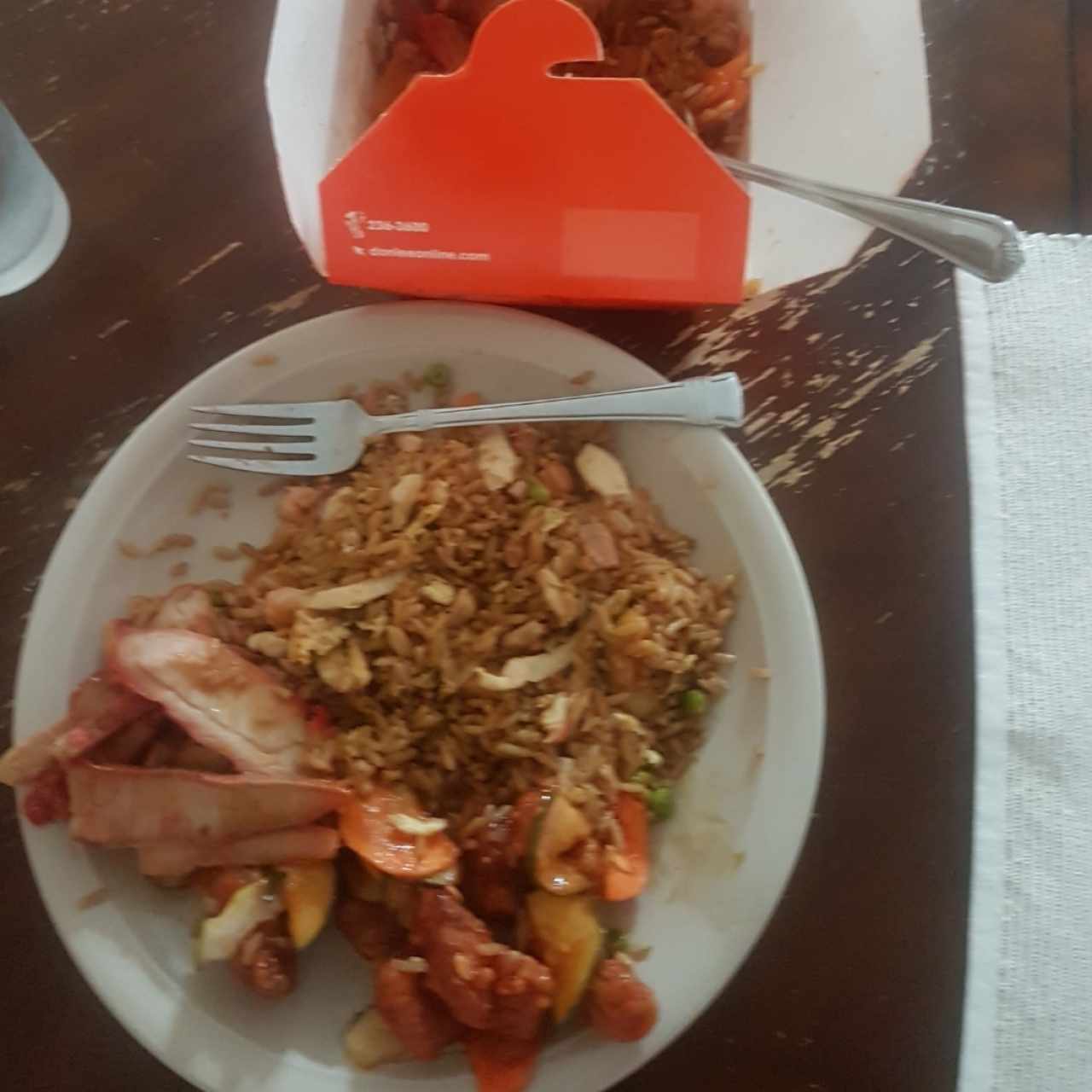 Arroz frito combinación, puerco asado 😍 y costillitas agridulce